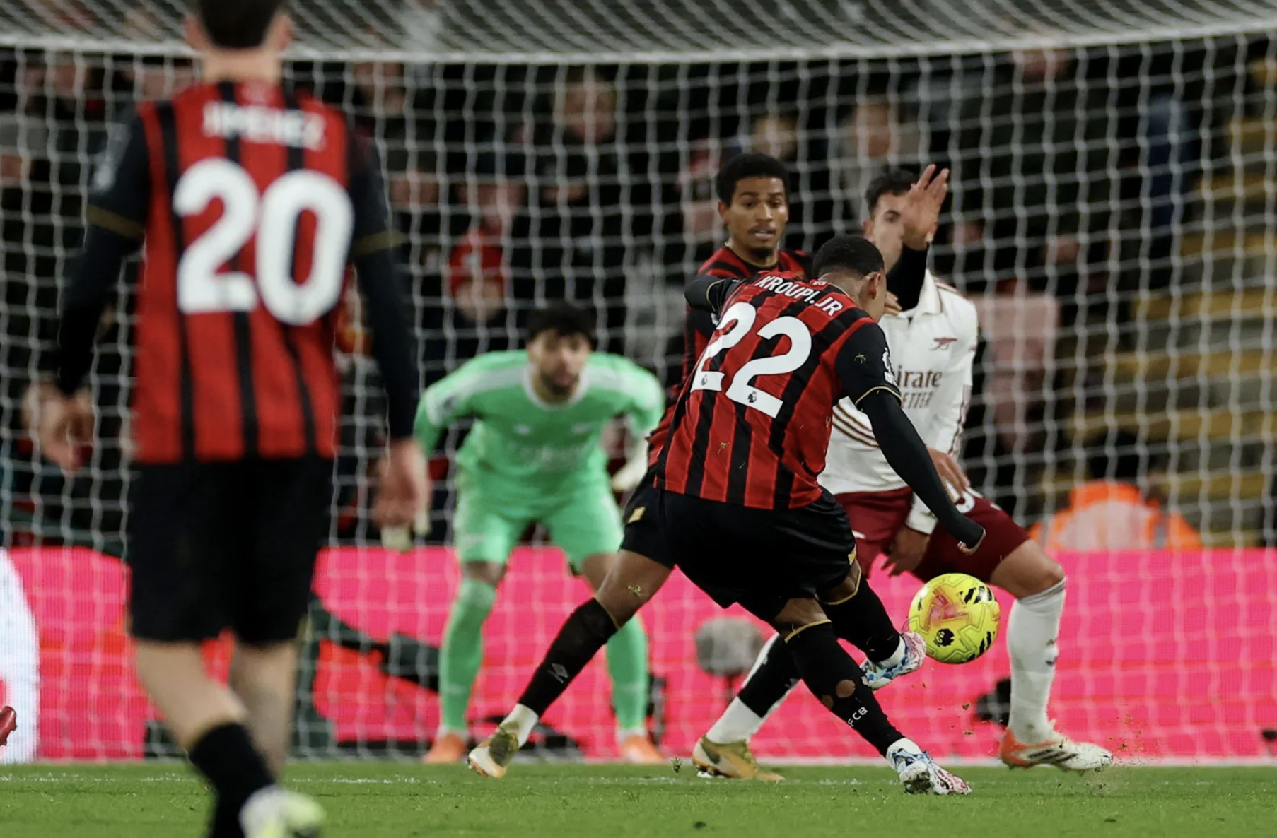 Declan Rice b&ugrave;ng nổ tại Vitality Stadium, Arsenal vững ng&ocirc;i đầu Ngoại hạng - Ảnh 6.