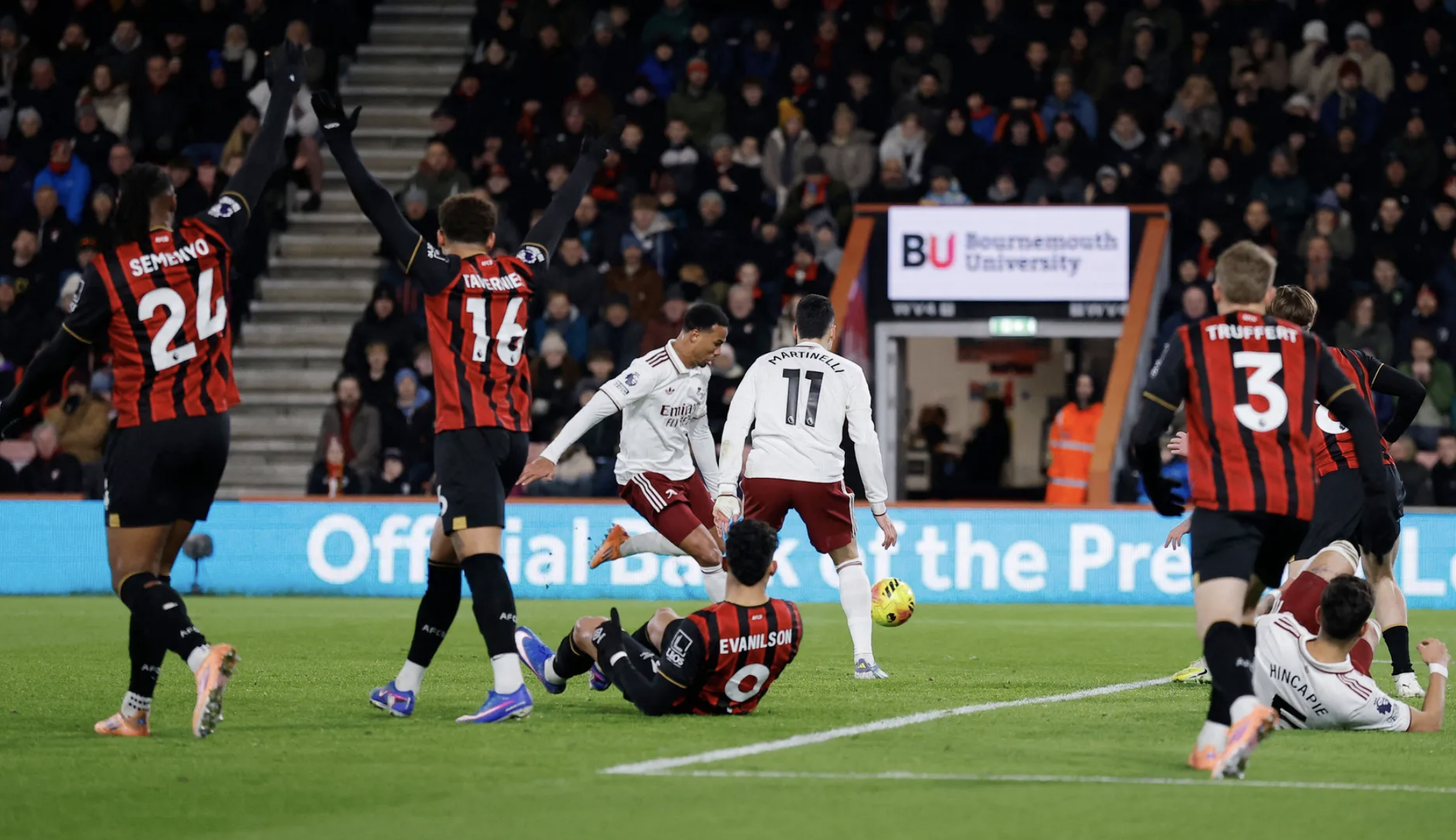 Declan Rice b&ugrave;ng nổ tại Vitality Stadium, Arsenal vững ng&ocirc;i đầu Ngoại hạng - Ảnh 2.