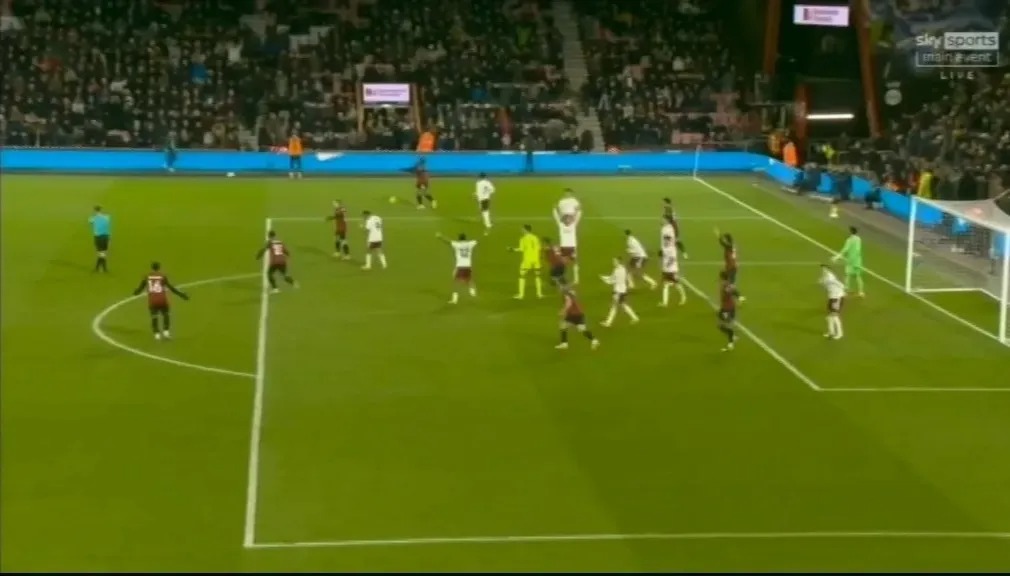  Khoảnh khắc Declan Rice &ldquo;giật&rdquo; chức v&ocirc; địch Ngoại hạng Anh cho Arsenal   - Ảnh 7.