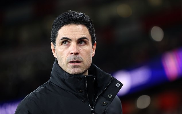 Ngoại hạng Anh nóng bỏng với Arsenal và Liverpool - Ảnh 3.