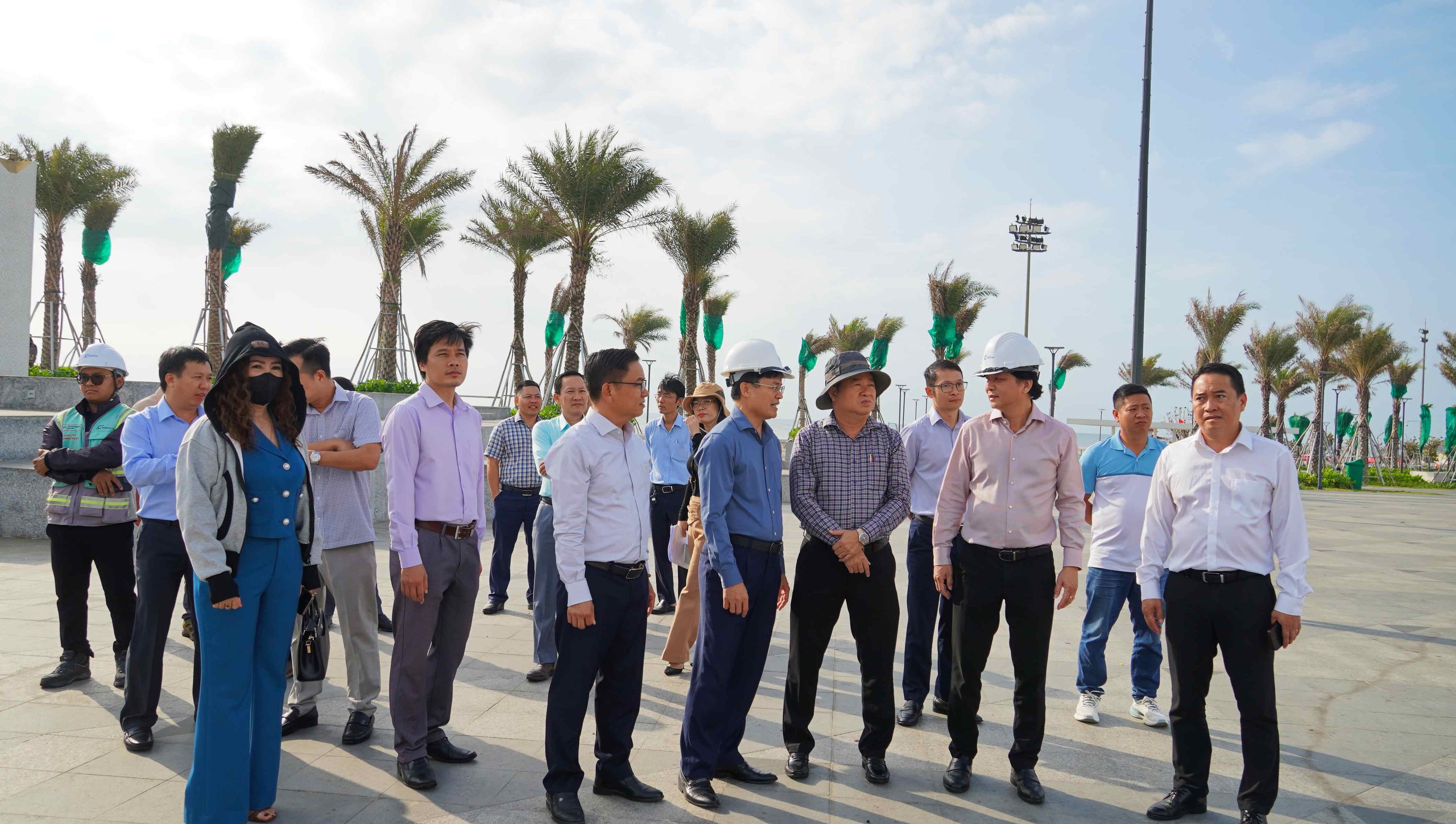 C&ocirc;ng vi&ecirc;n Th&ugrave;y V&acirc;n 1 . 000 Tỉ đồng chưa c&oacute; đơn vị vận h&agrave;nh - Ảnh 1.