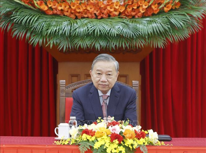 Tổng B&iacute; thư T&ocirc; L&acirc;m điện đ&agrave;m với Tổng Thư k&yacute; Đảng H&agrave;nh động Nh&acirc;n d&acirc;n, Thủ tướng Singapore - Ảnh 1.