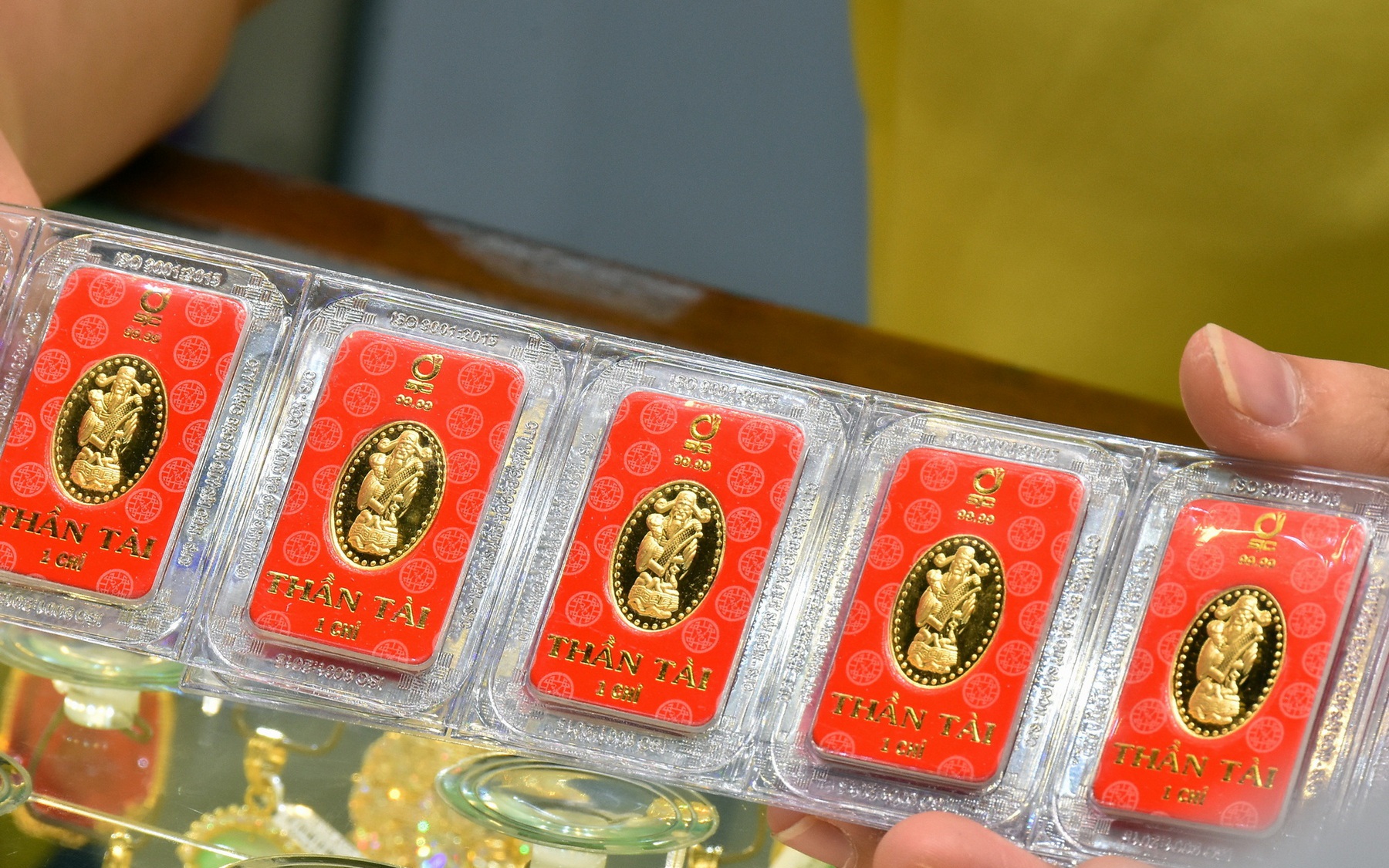 Gi&aacute; v&agrave;ng miếng SJC lao dốc gần 20 triệu đồng Chỉ trong 2 ng&agrave;y - Ảnh 1.