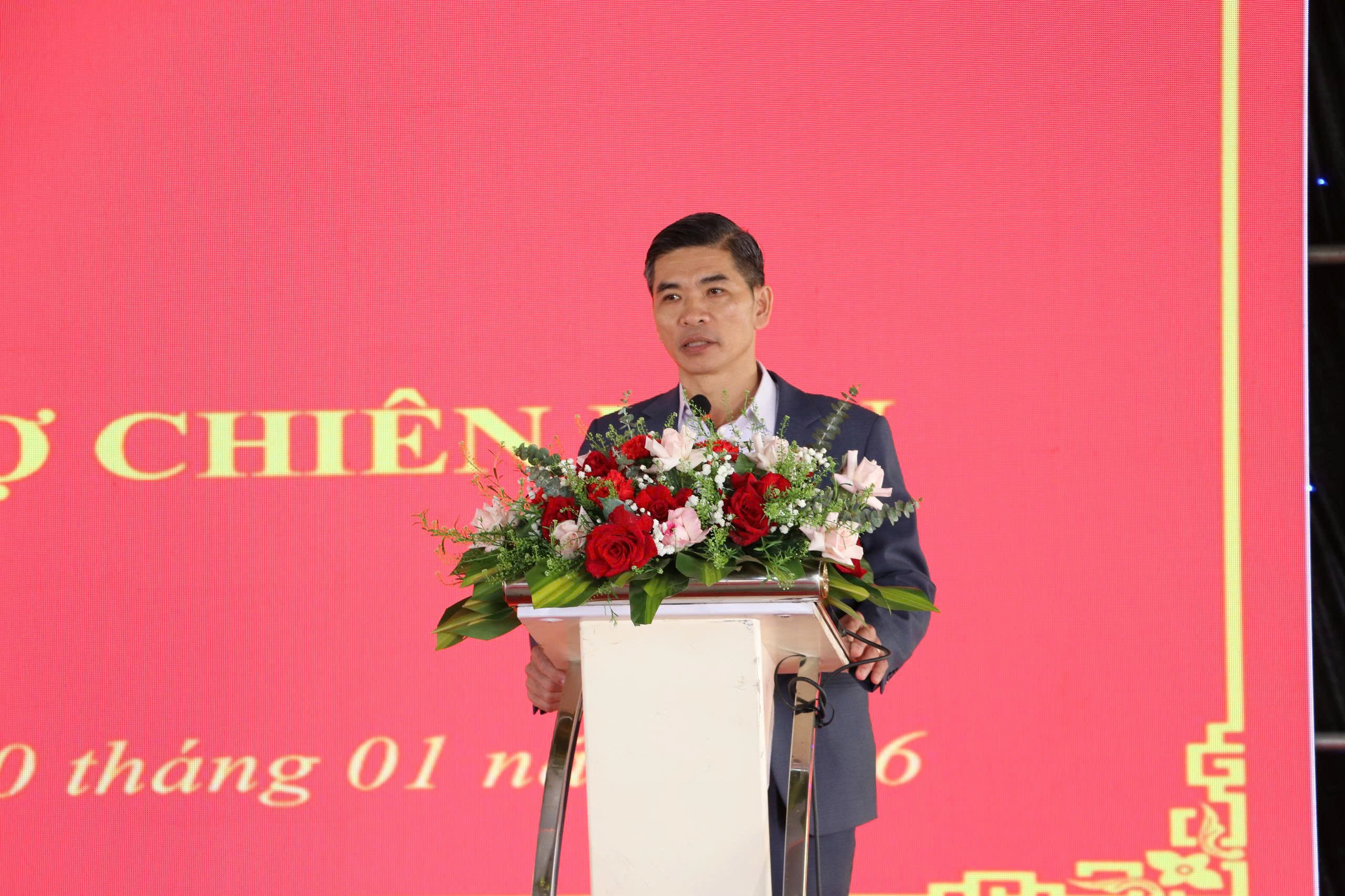 Chợ Chi&ecirc;n Đ&agrave;n ở Đ&agrave; Nẵng ch&iacute;nh thức đi v&agrave;o hoạt động phục vụ tiểu thương - Ảnh 2.