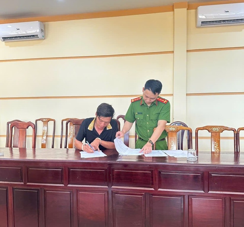 Nhân viên giao hàng nhanh chiếm đoạt tài sản gần 275 triệu Đồng năm 2026 - Ảnh 1.