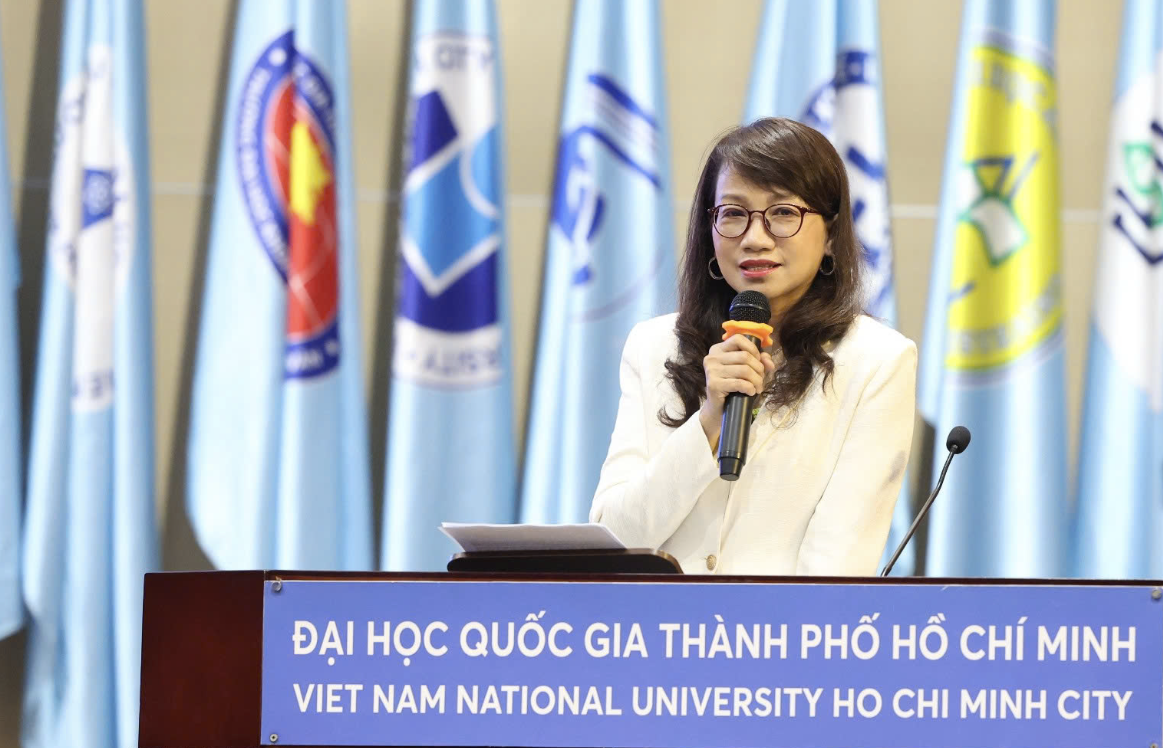 Học tập trải nghiệm v&agrave; b&agrave;i to&aacute;n bằng ĐH kh&ocirc;ng c&ograve;n &ldquo;v&eacute; đảm bảo&rdquo; - Ảnh 1.