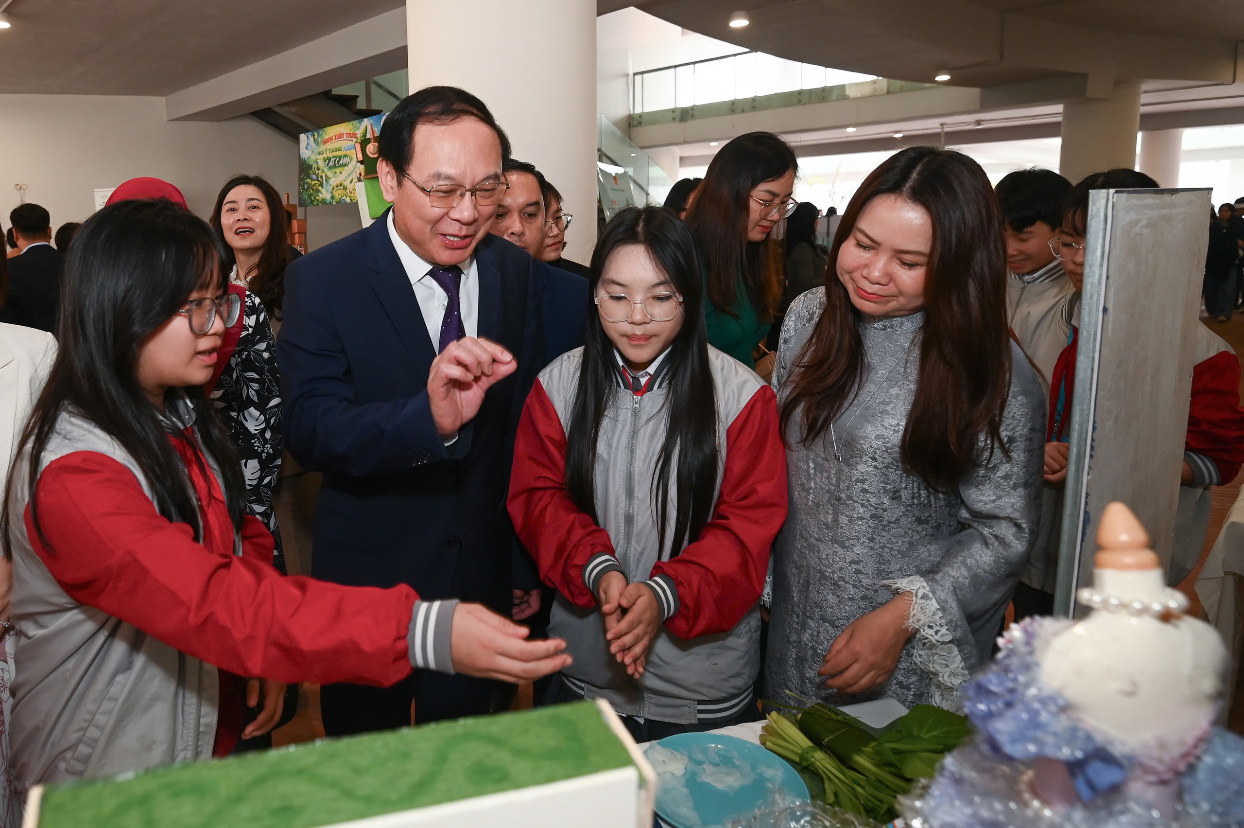 60 trường học đoạt giải Giải thưởng Trường học sinh thái ASEAN Việt Nam - Ảnh 1.