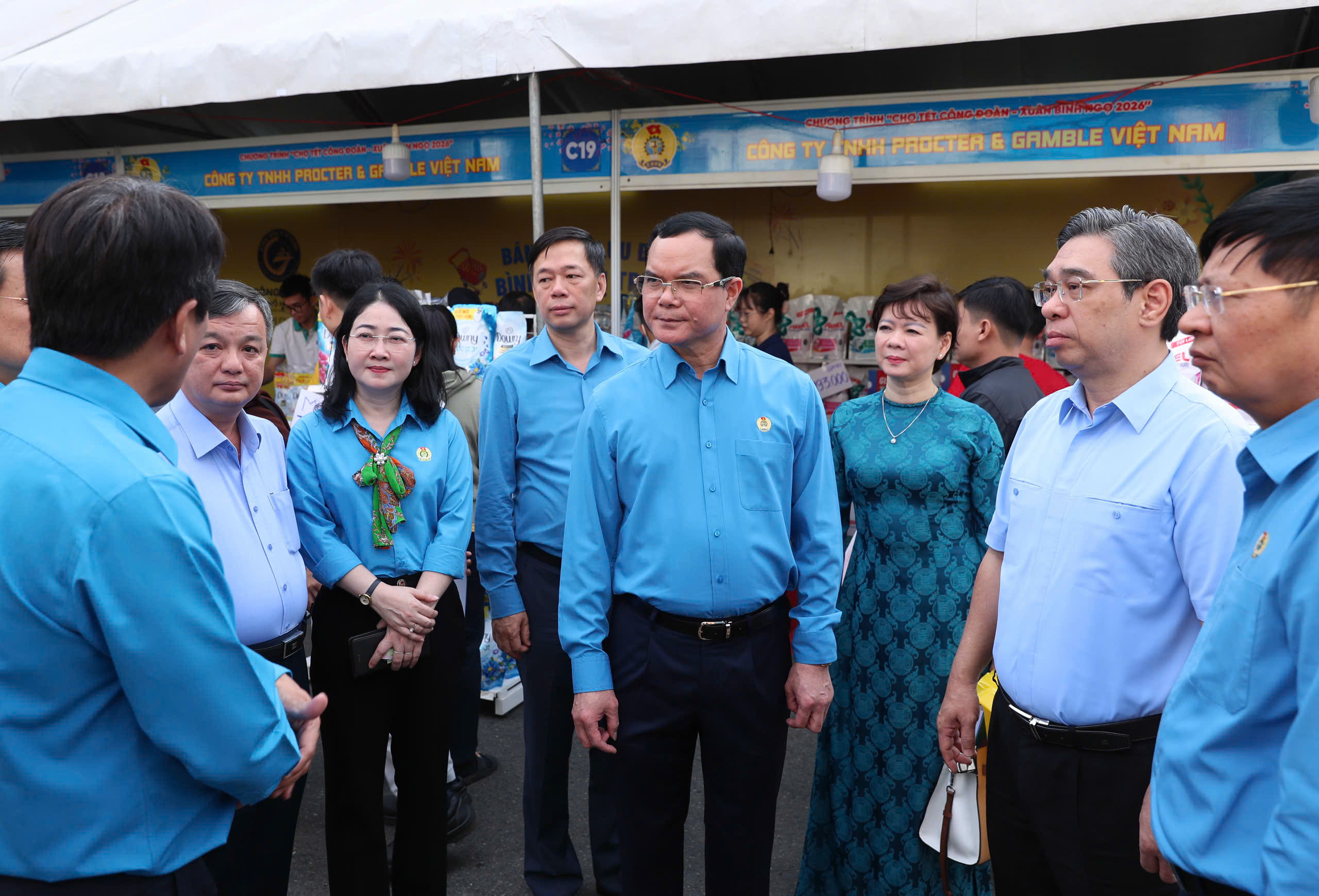 12 triệu lượt đo&agrave;n vi&ecirc;n, người lao động được C&ocirc;ng đo&agrave;n chăm lo Tết - Ảnh 10.