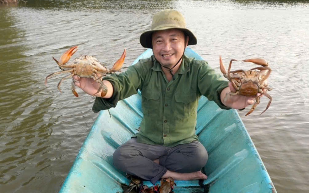 Cua biển Cà Mau tăng giá mạnh những ngày cận Tết