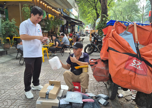 Ho&agrave;n thiện khung ph&aacute;p l&yacute; bảo vệ lao động tự do - Ảnh 1.