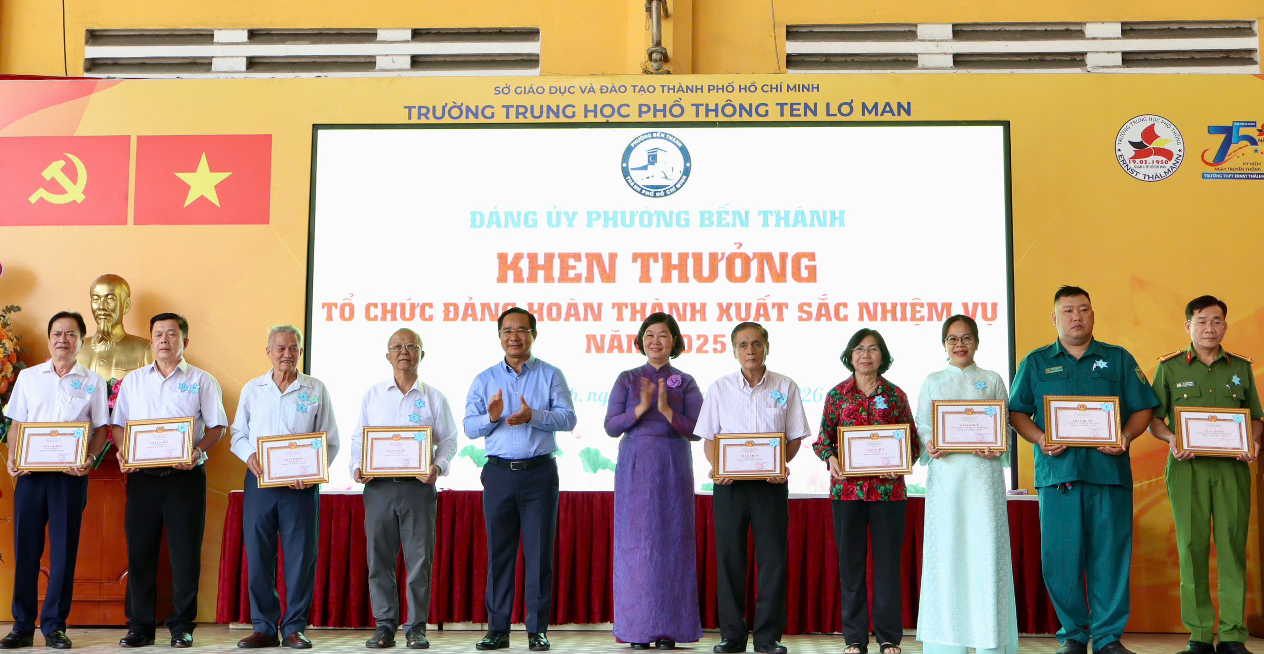 Chủ tịch UBND TPHCM: Mọi việc làm phải xuất phát từ nhu cầu người dân - Ảnh 3.