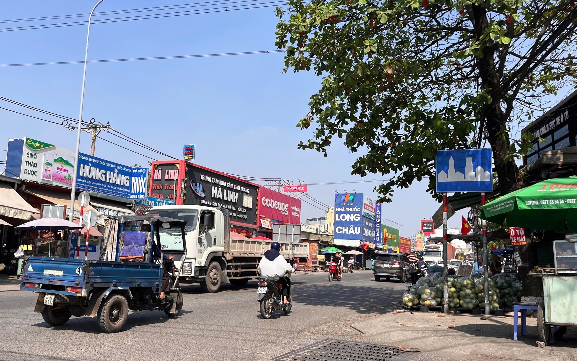 Trả lại vỉa hè cho người đi bộ