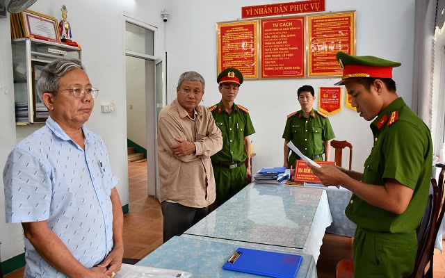 Một ban quản lý ở Đà Nẵng có cựu giám đốc và cựu kế toán bị tạm giữ