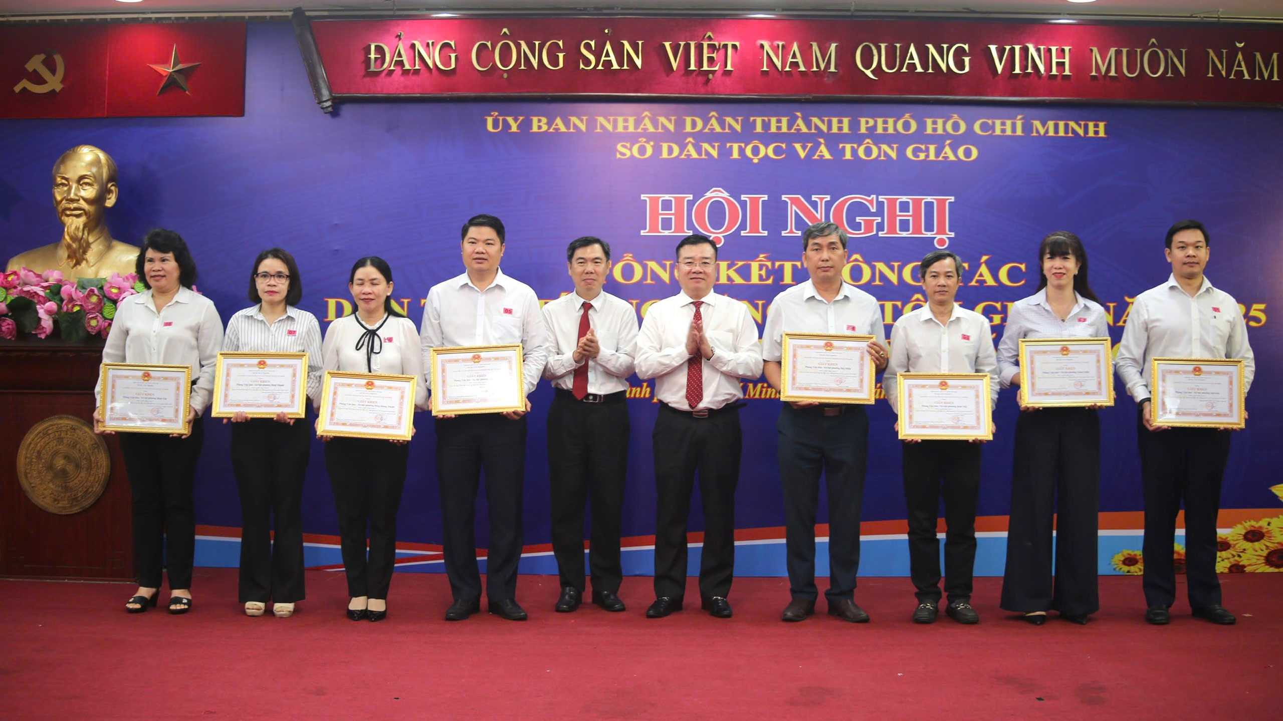 TPHCM: Tổng kết công tác dân tộc, tín ngưỡng, tôn giáo năm 2025 - Ảnh 4.