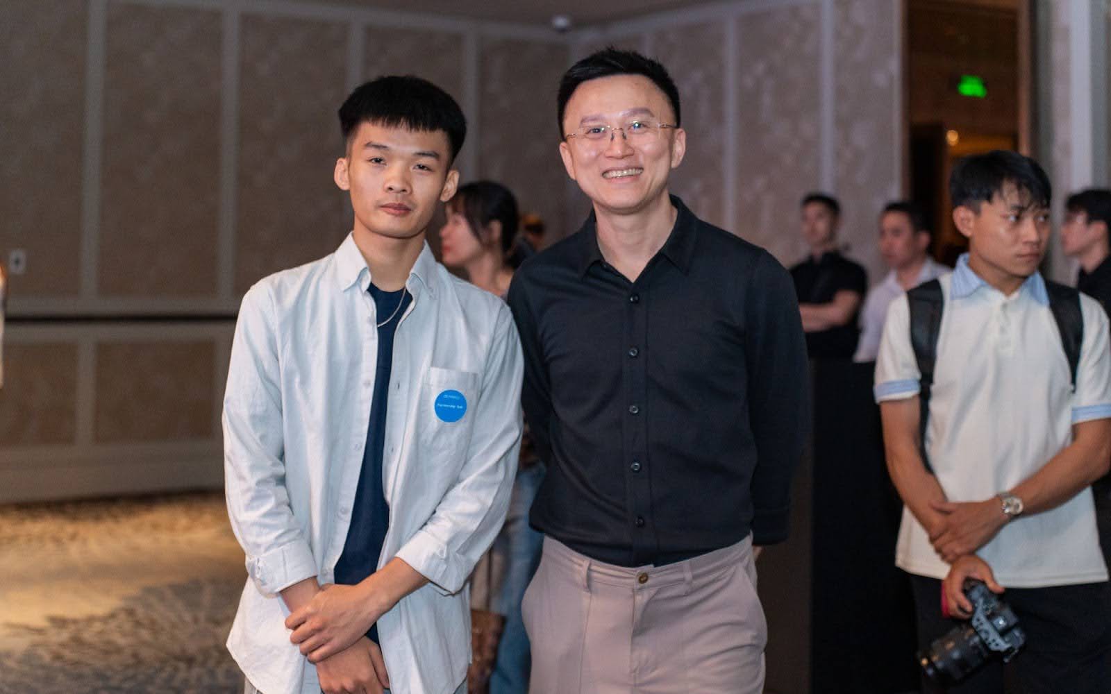 "Biết dừng" trên mạng: Khi văn hóa số bắt đầu từ một cú nhấp chuột