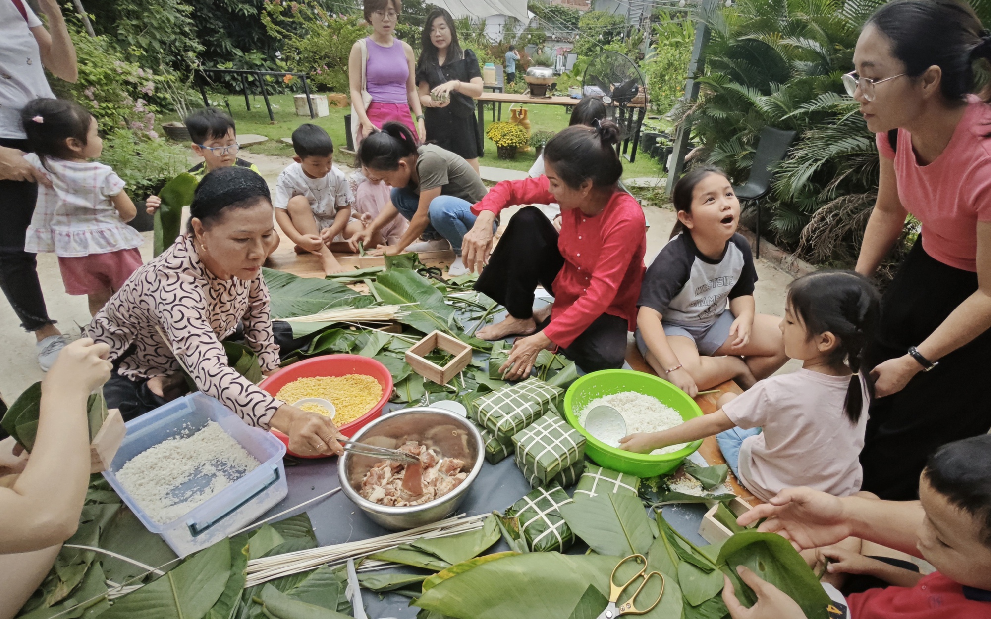Giá bánh chưng, bánh tét Tết năm nay ra sao?