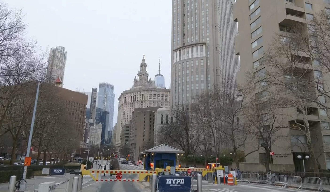 Tổng thống Venezuela bị đưa đến tòa án ở New York - Ảnh 5.