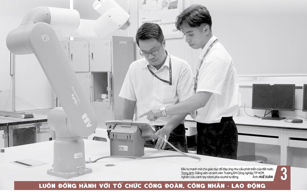 Báo in ngày 6-1: Cựu Cục trưởng Nguyễn Thanh Phong nói "không ép buộc ai cả"
