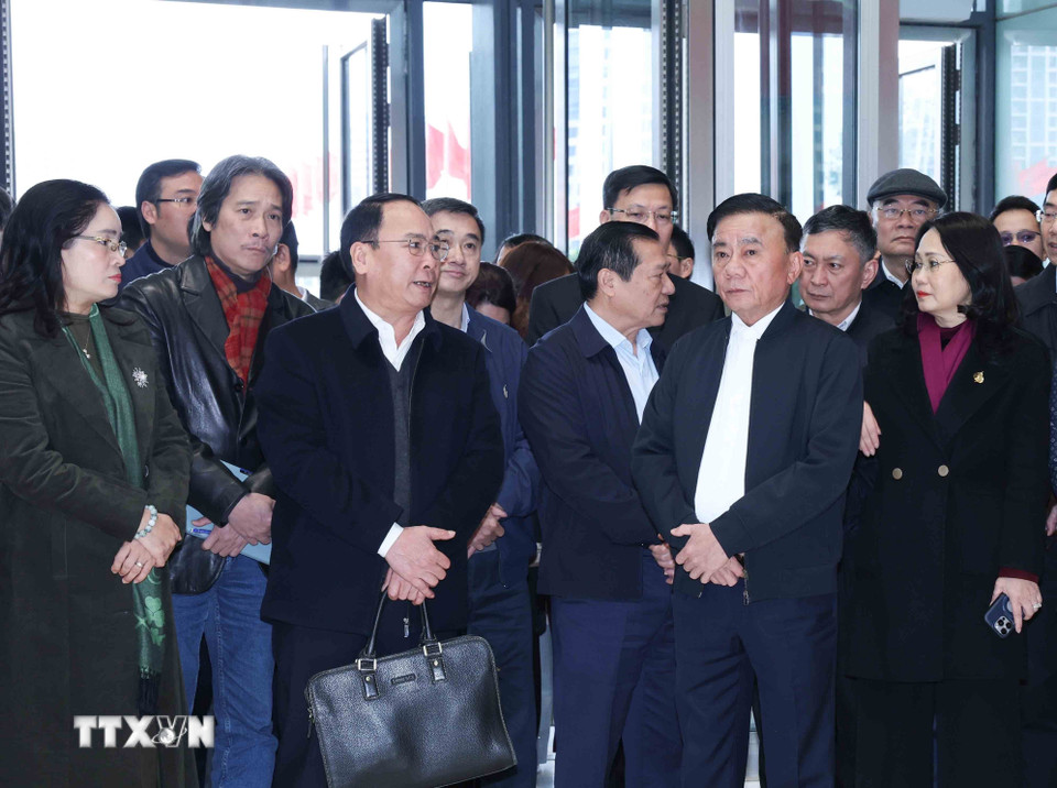 Thường trực Ban Bí thư Trần Cẩm Tú kiểm tra công tác chuẩn bị Đại hội XIV của Đảng - Ảnh 1.