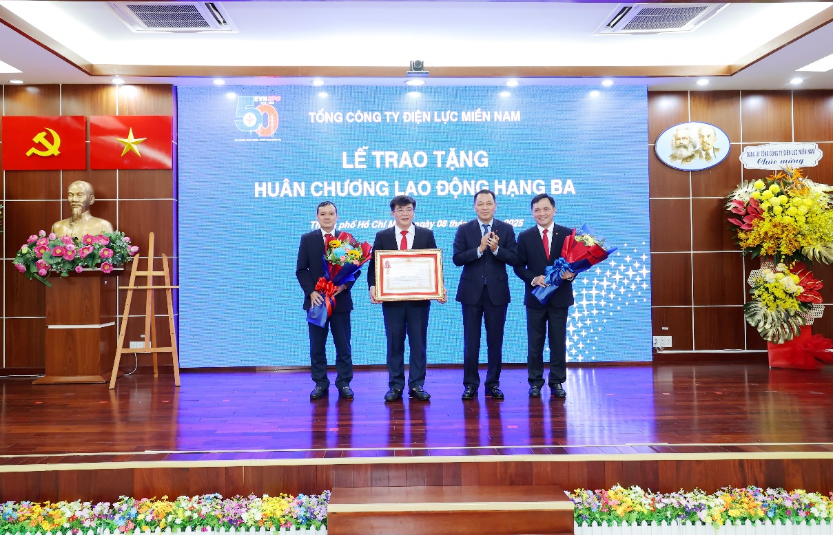 10 dấu ấn nổi bật của EVNSPC trong năm 2025 - Ảnh 3.