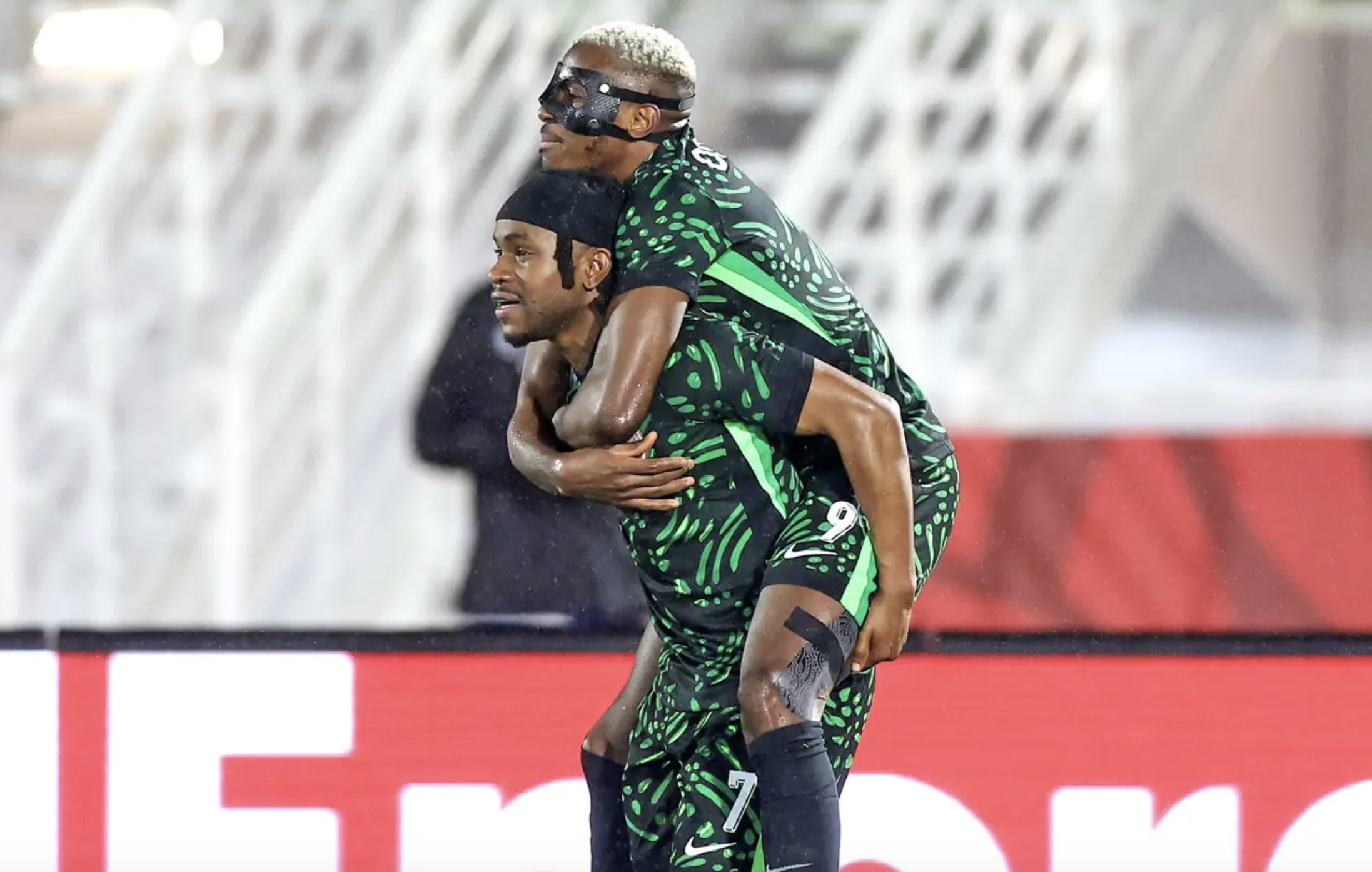 "Đại bàng xanh" Nigeria thẳng tiến, tứ kết AFCON đầy ắp anh hào - Ảnh 2.