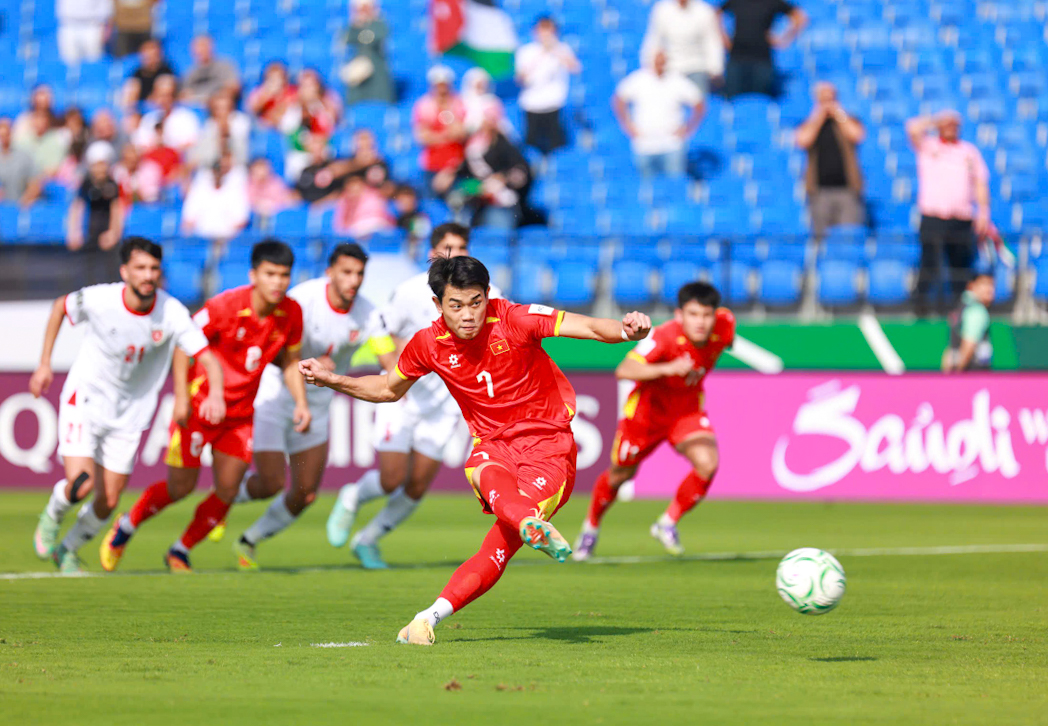 Truyền thông châu Á nói gì về màn trình diễn của U23 Việt Nam? - Ảnh 2.