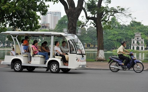 Những loại xe nào không phải nộp phí sử dụng đường bộ từ năm 2026?