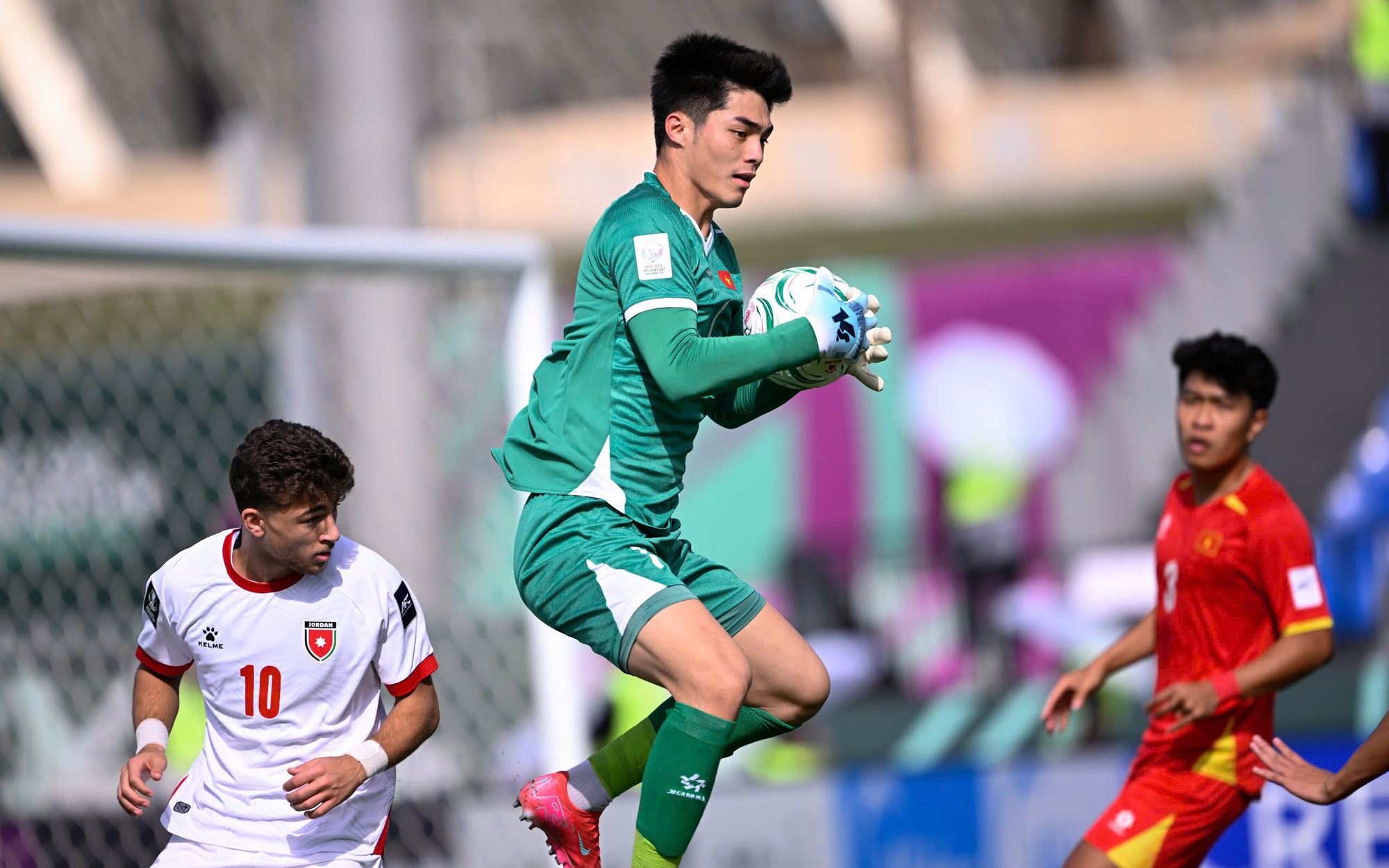 Đ&igrave;nh Bắc tỏa s&aacute;ng gi&uacute;p U23 Việt Nam thắng U23 Jordan - Ảnh 6.