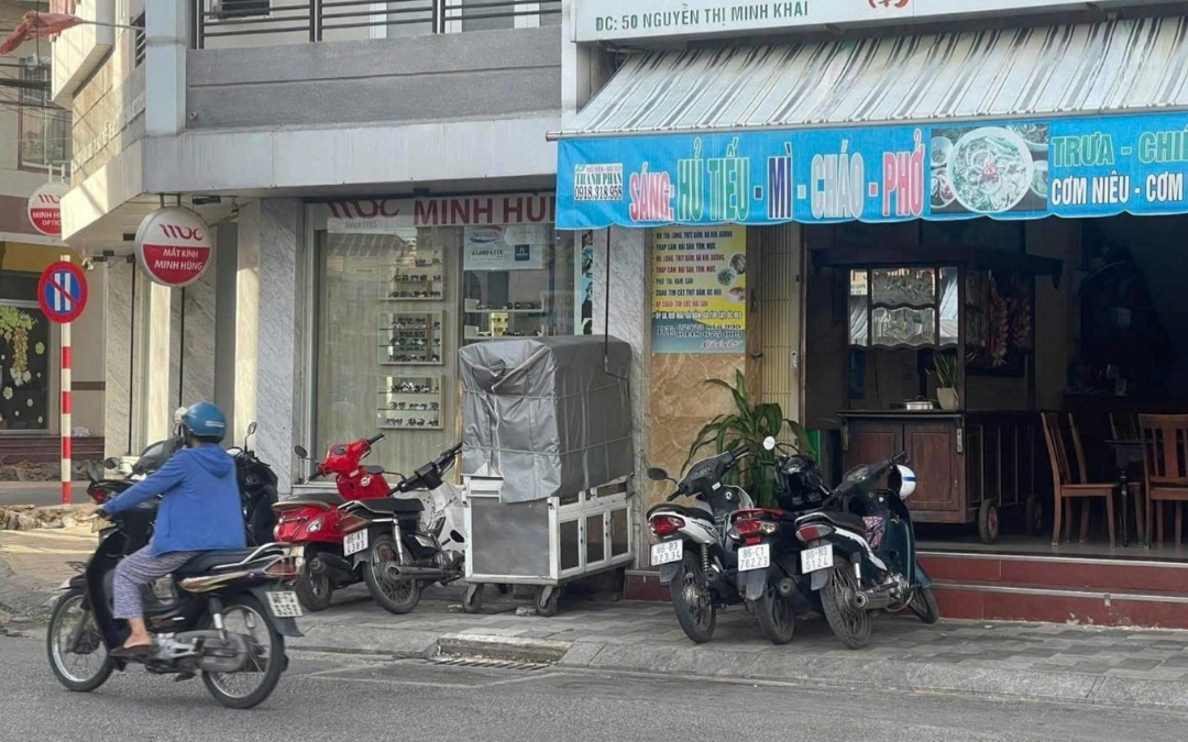 Phạt chủ xe bánh mì liên quan vụ 97 người ngộ độc ở Lâm Đồng