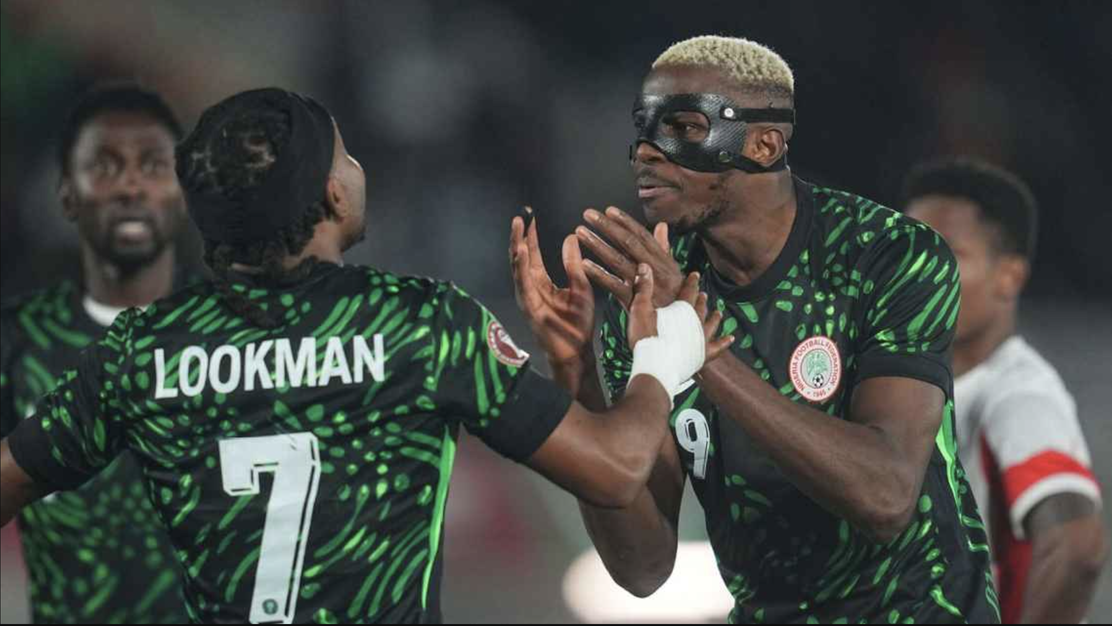 D&agrave;n sao trụ cột ẩu đả tr&ecirc;n s&acirc;n, Nigeria kh&oacute; tiến xa tại AFCON - Ảnh 3.