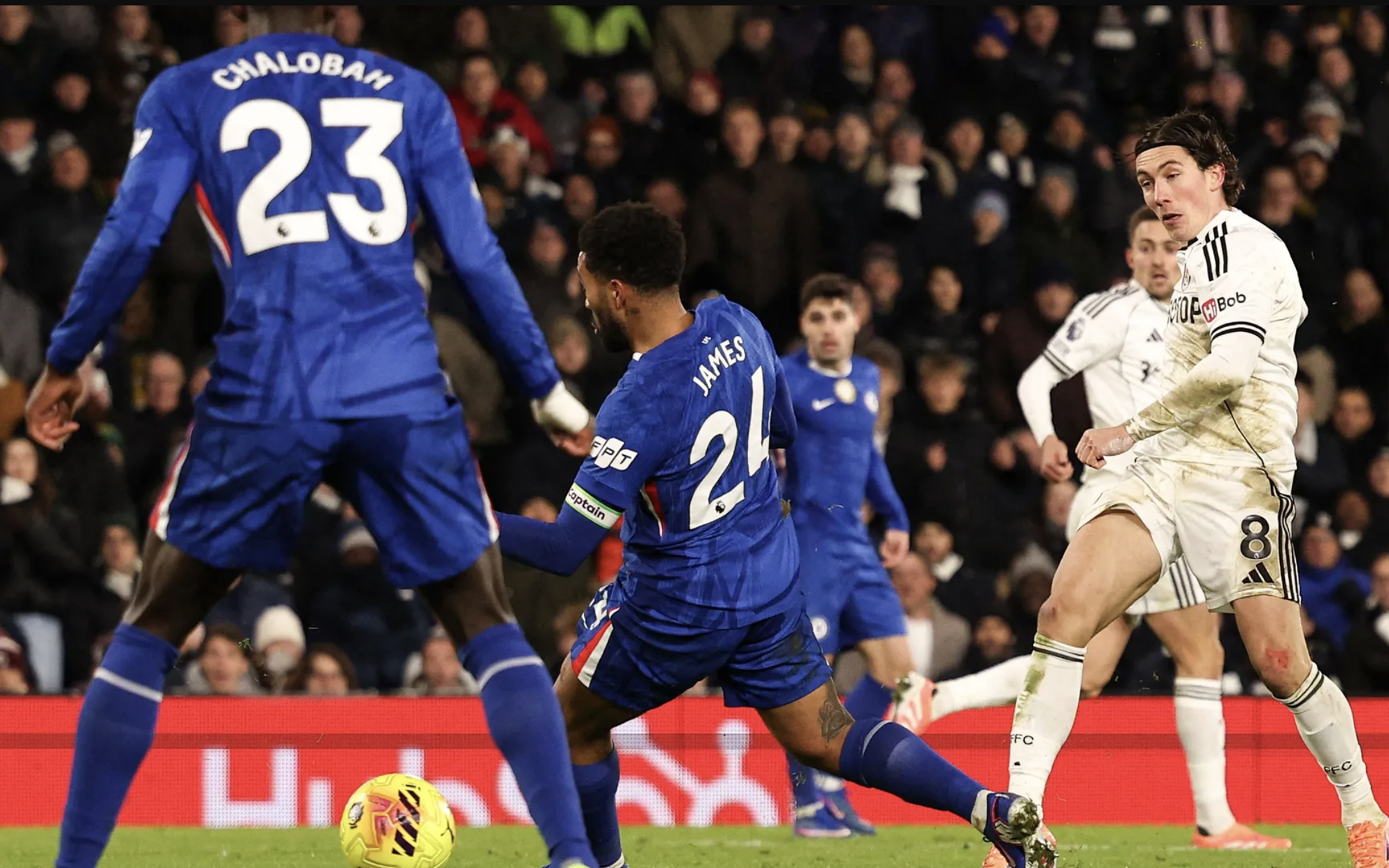 Fulham đẩy Chelsea chìm sâu trong thất vọng
