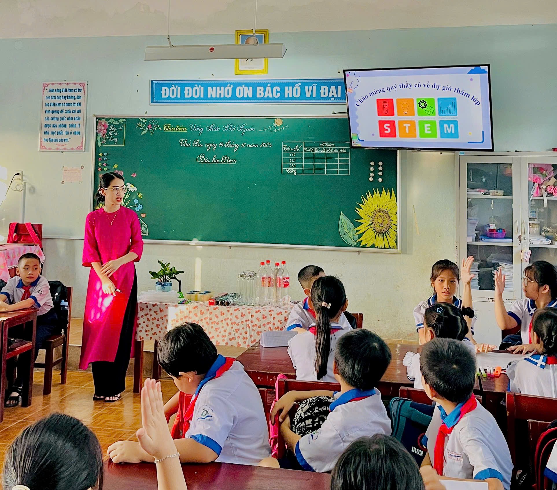 Gỡ n&uacute;t thắt "dạy học li&ecirc;n kết" - Ảnh 2.