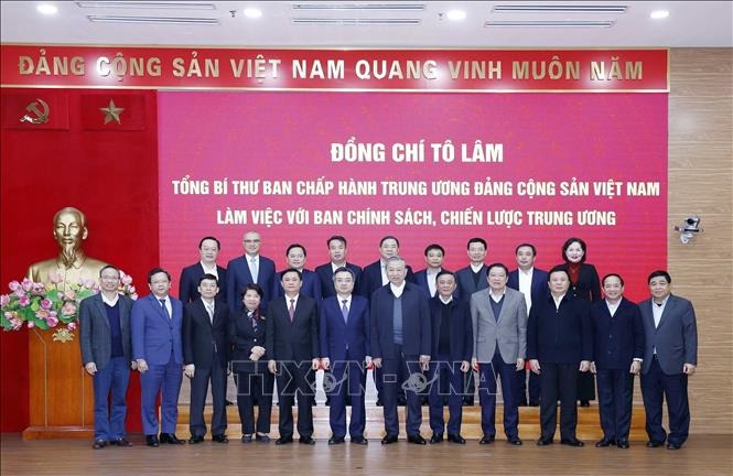 Tổng Bí thư Tô Lâm: Từ nhà nước "làm thay" sang "tạo điều kiện để xã hội và doanh nghiệp sáng tạo" - Ảnh 3.