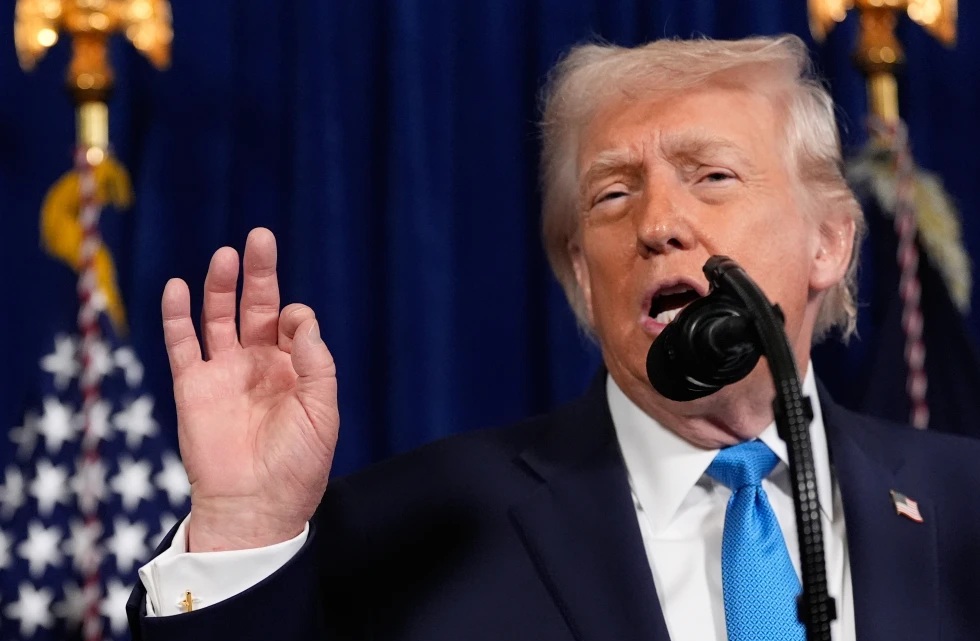 Tổng thống Donald Trump tuyên bố mua số lượng lớn dầu Venezuela - Ảnh 1.