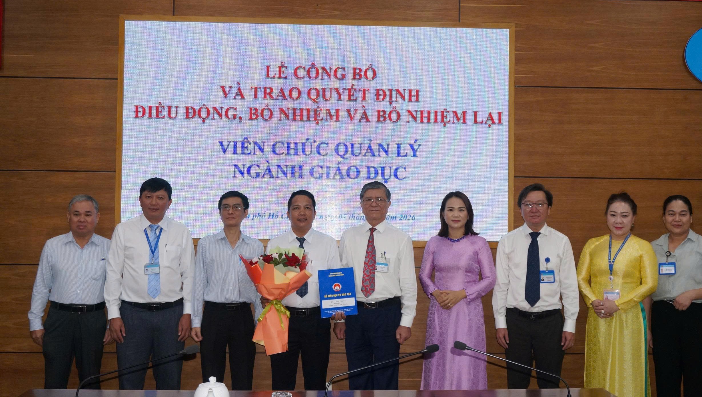 Sở GD-ĐT TPHCM điều động, bổ nhiệm nhiều cán bộ quản lý giáo dục ở ba khu vực - Ảnh 2.