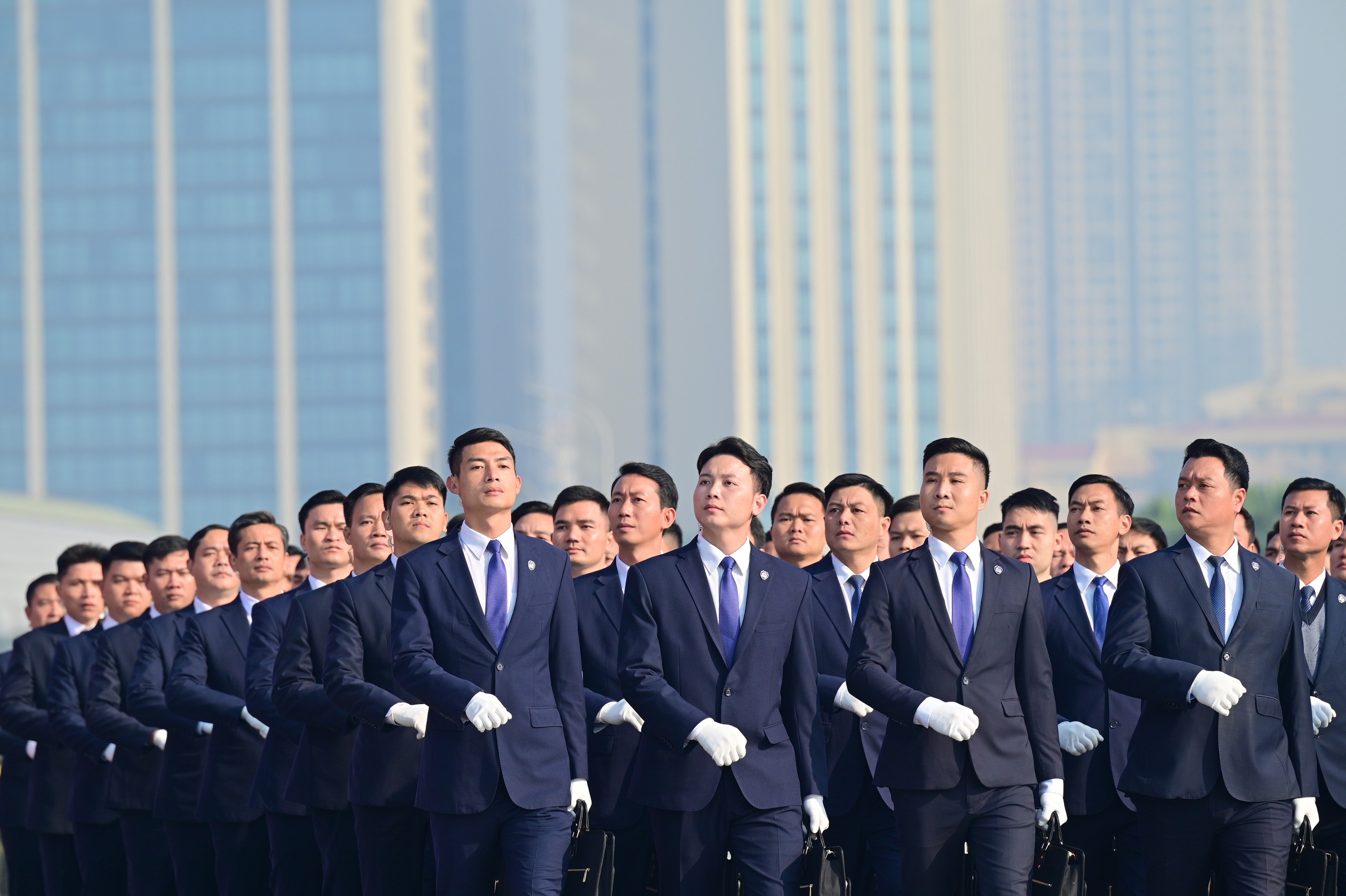 Lực lượng đặc nhiệm c&ugrave;ng kh&iacute; t&agrave;i hiện đại bảo vệ Đại hội Đảng to&agrave;n quốc lần thứ XIV - Ảnh 4.