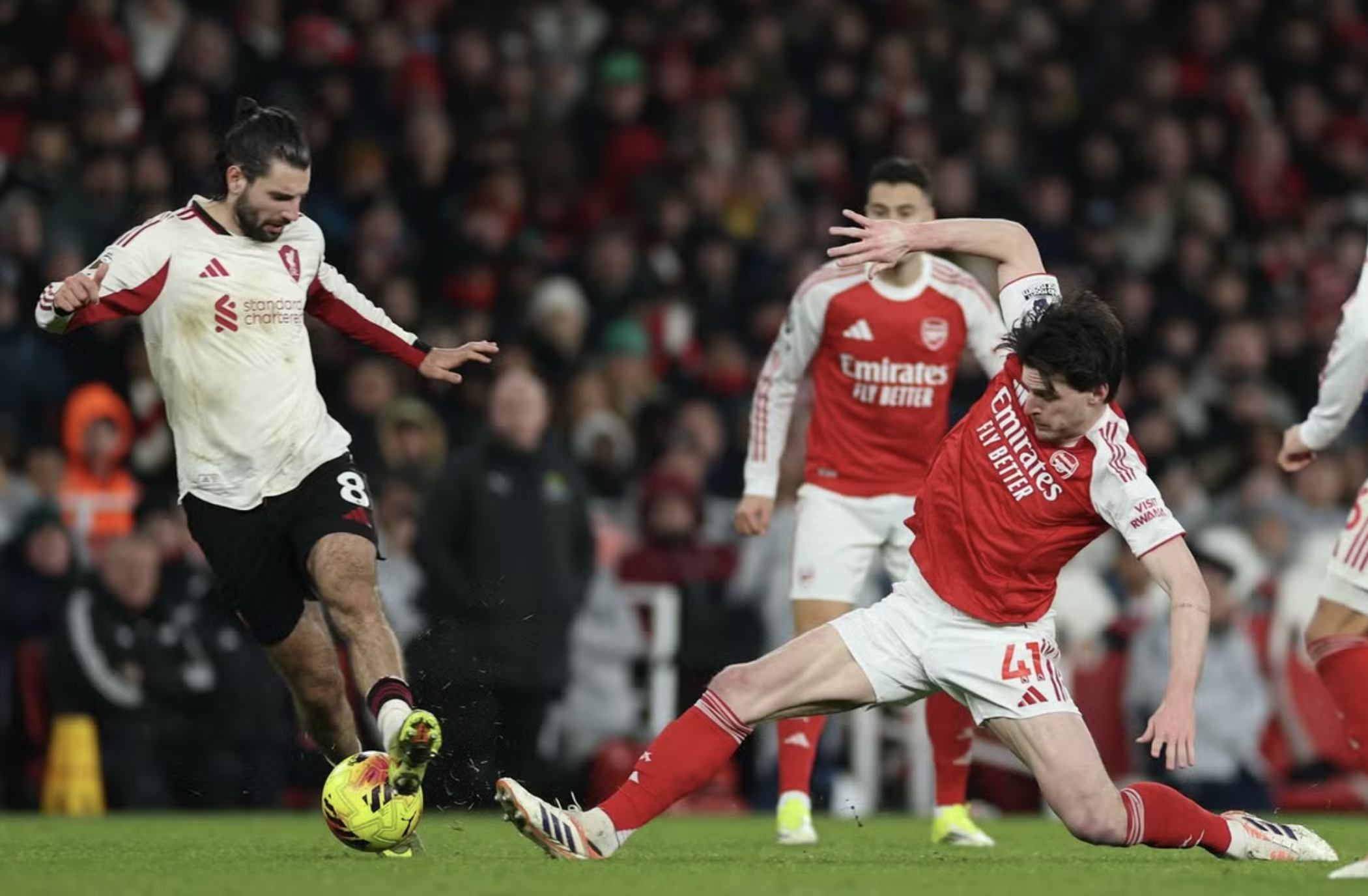 Arsenal bị Liverpool cầm ch&acirc;n, cuộc đua Ngoại hạng th&ecirc;m n&oacute;ng - Ảnh 3.