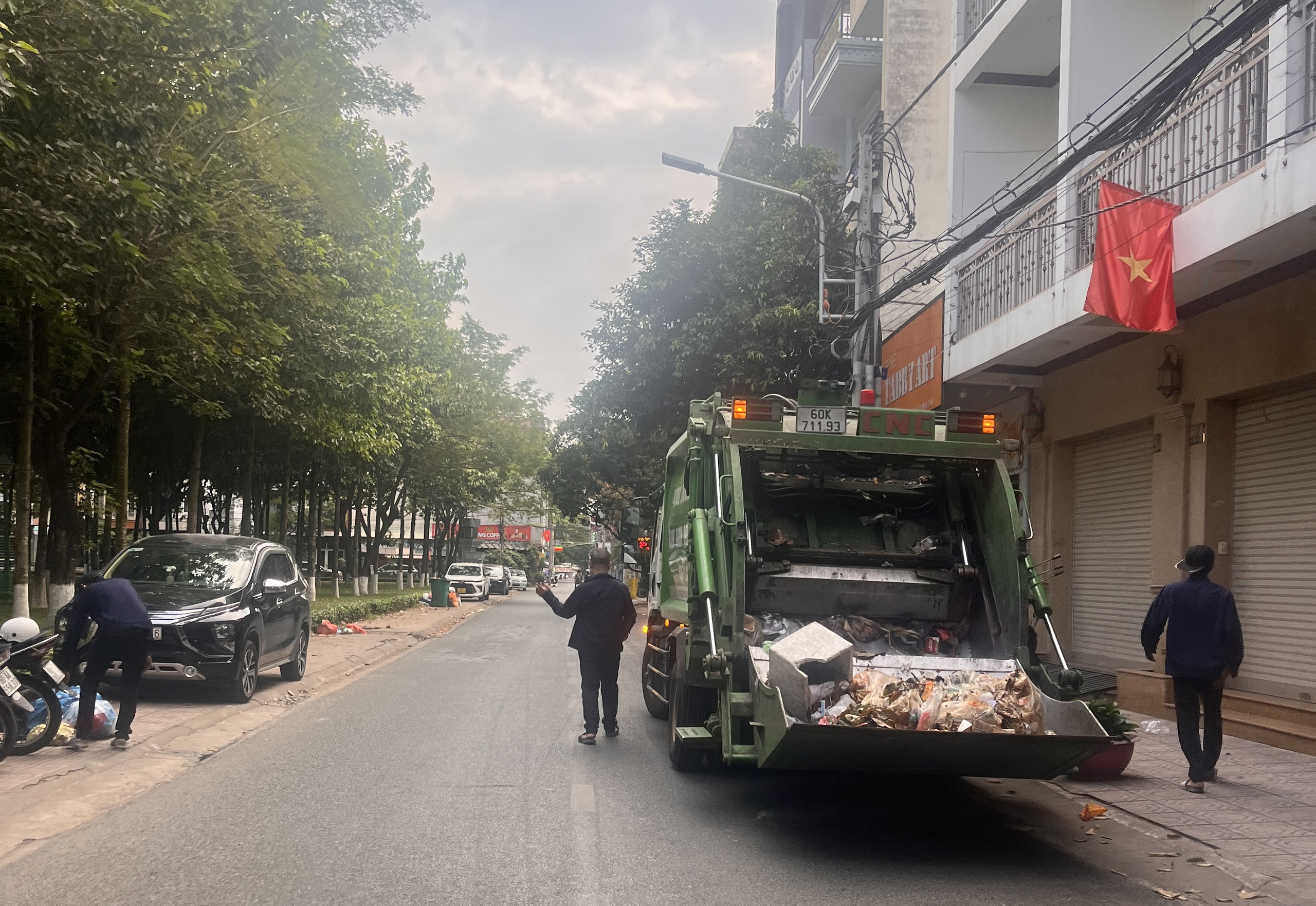 Bảng giá thu gom rác Đồng Nai mới nhất cho dịch vụ vận chuyển và xử lý rác - Ảnh 1.