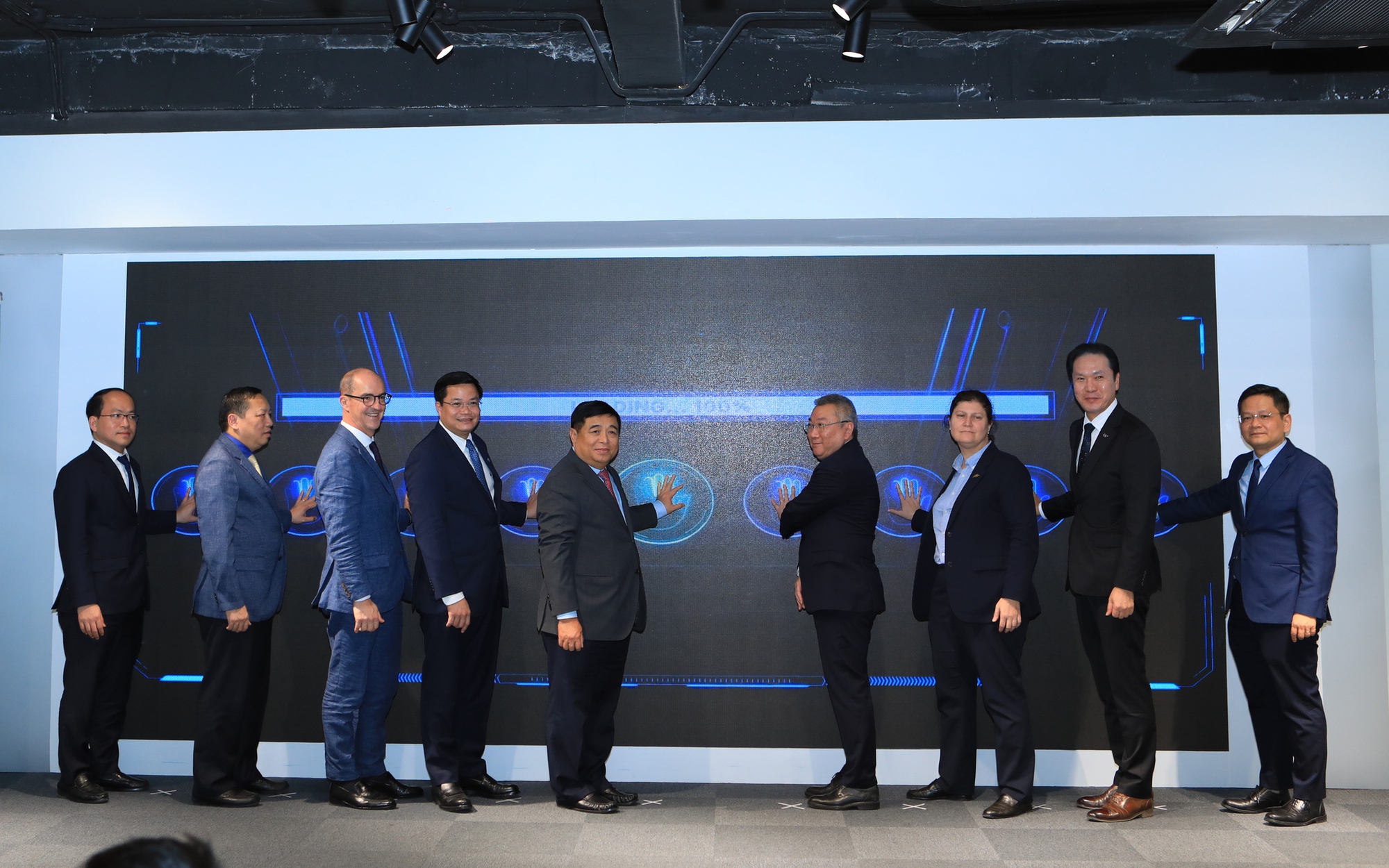 Dassault Systèmes "bắt tay" NIC ra mắt Trung tâm Xuất sắc về AI và Bản sao số tại Việt Nam