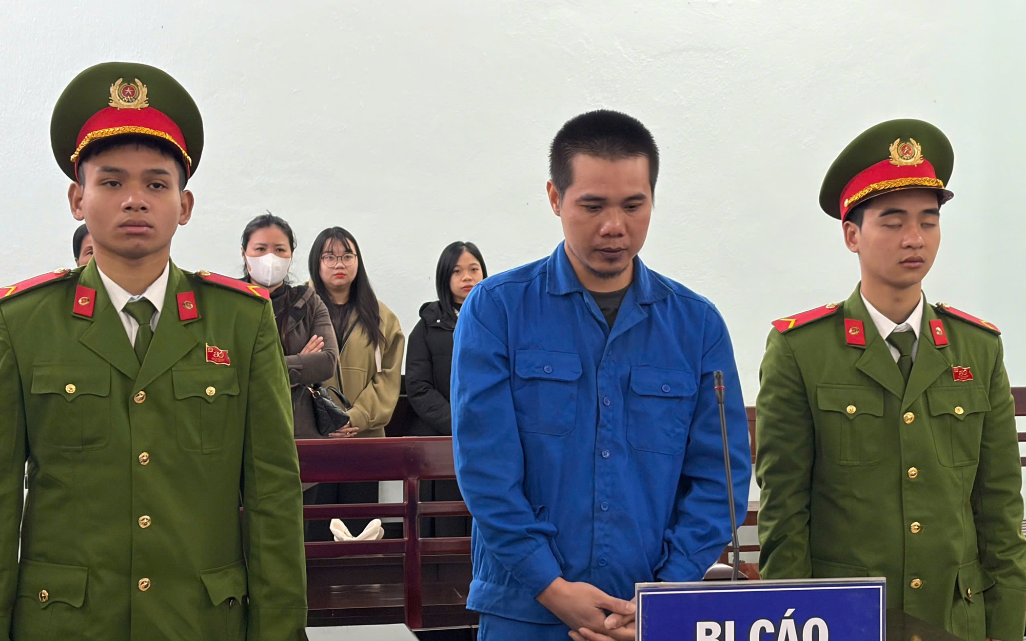 18 triệu đồng biến bữa nhậu thành hiện trường hình sự