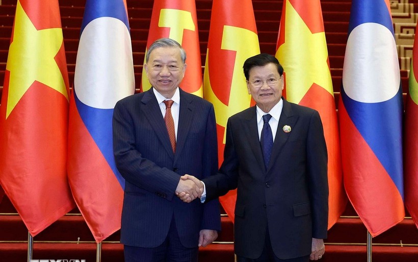 Đặc ph&aacute;i vi&ecirc;n của Tổng B&iacute; thư T&ocirc; L&acirc;m sang L&agrave;o ch&uacute;c mừng th&agrave;nh c&ocirc;ng Đại hội Đảng - Ảnh 2.
