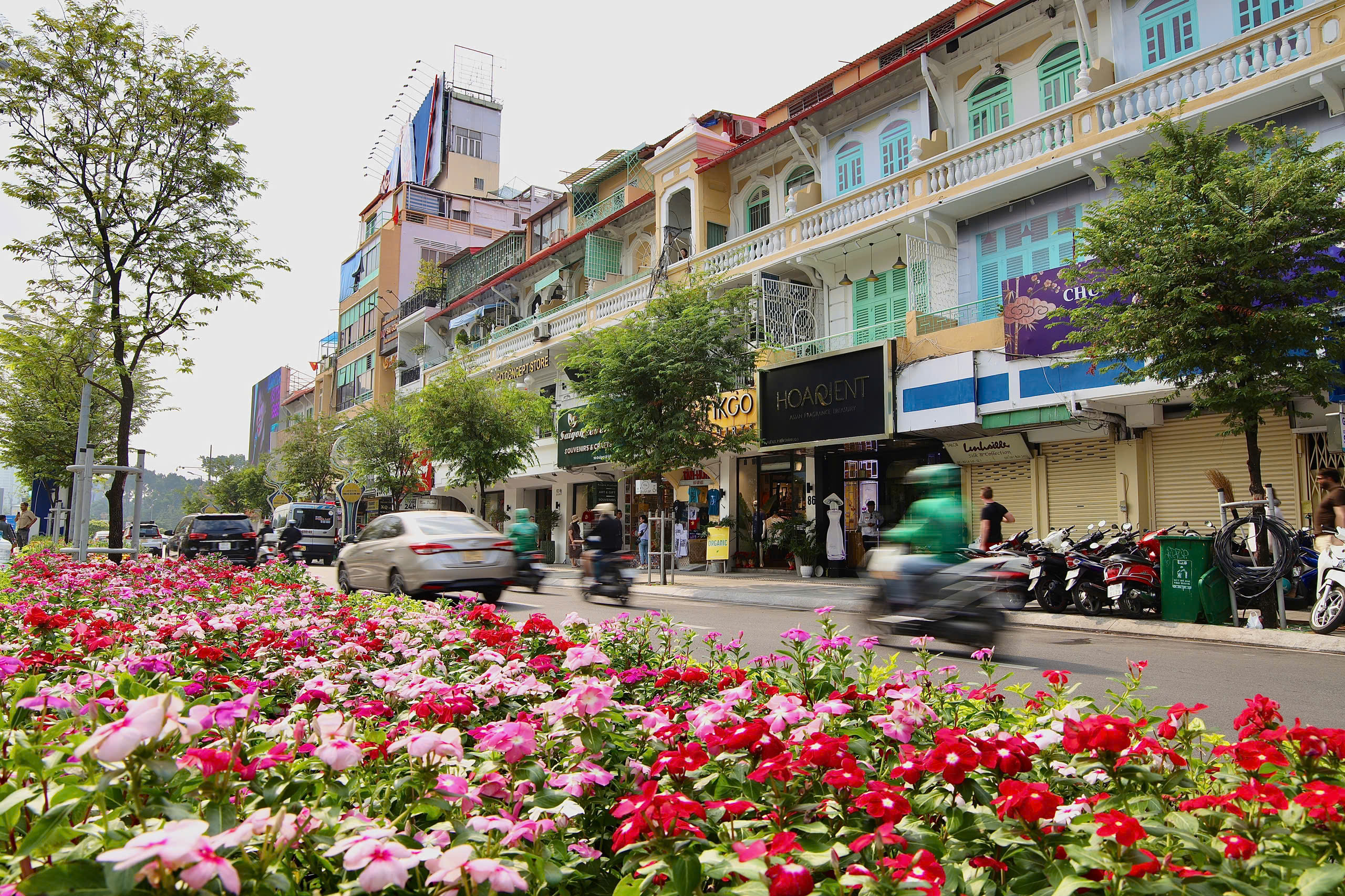 B&iacute; thư Th&agrave;nh ủy TPHCM chỉ đạo l&agrave;m nhanh c&aacute;c dự &aacute;n chỉnh trang đ&ocirc; thị - Ảnh 2.