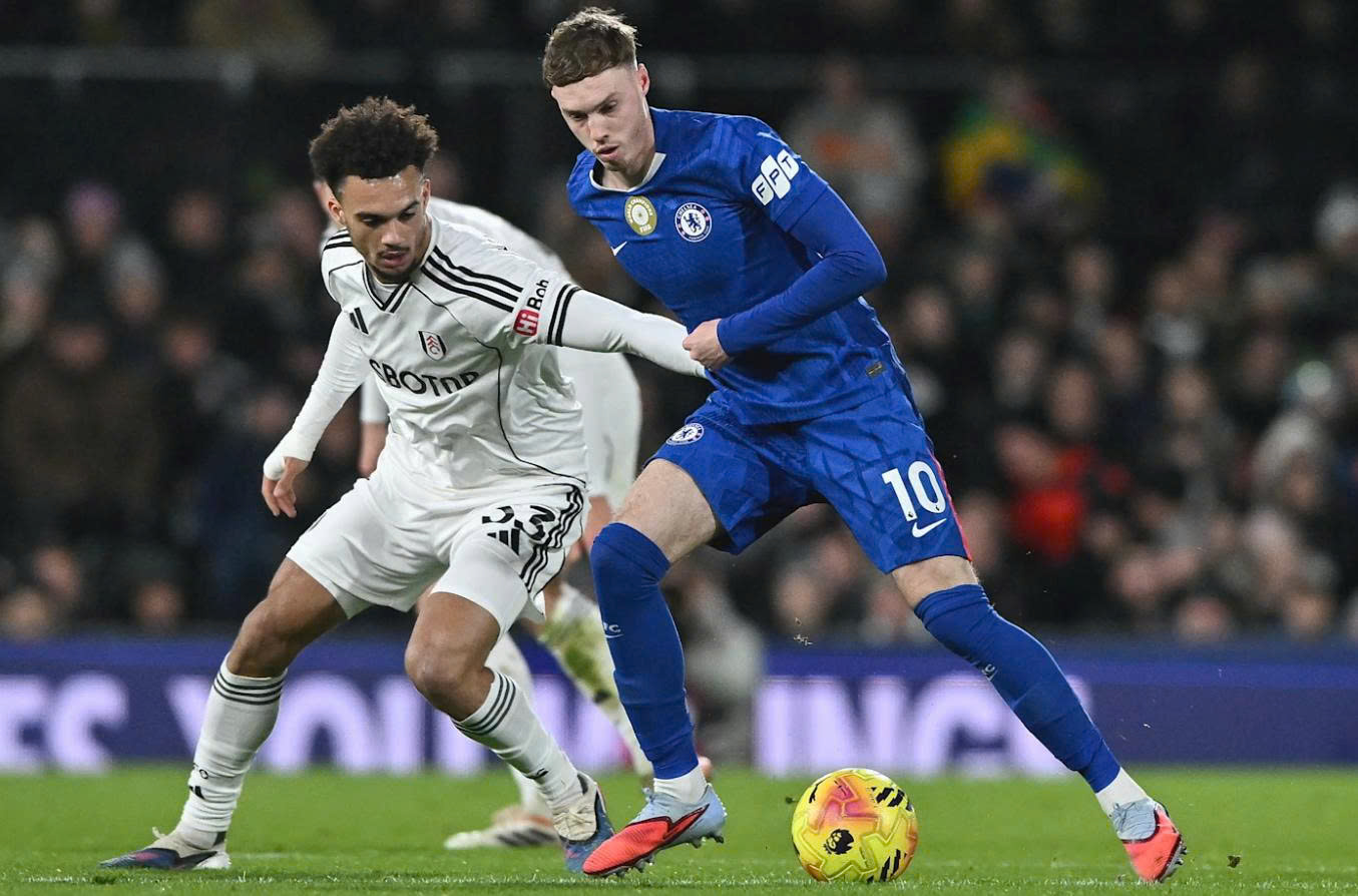Liam Rosenior v&agrave; b&agrave;i to&aacute;n t&aacute;i thiết Chelsea - Ảnh 1.