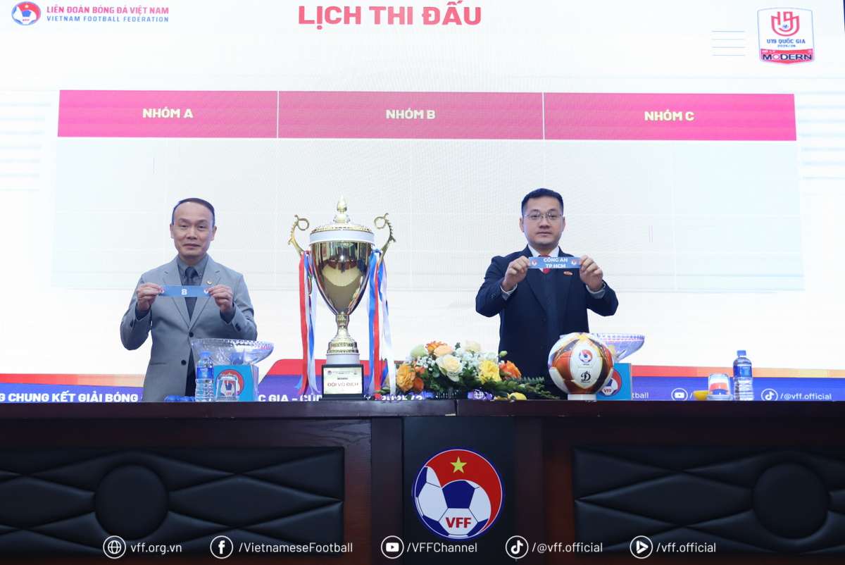 12 đội tranh t&agrave;i tại V&ograve;ng chung kết Giải B&oacute;ng đ&aacute; V&ocirc; địch U19 Quốc gia - Ảnh 2.