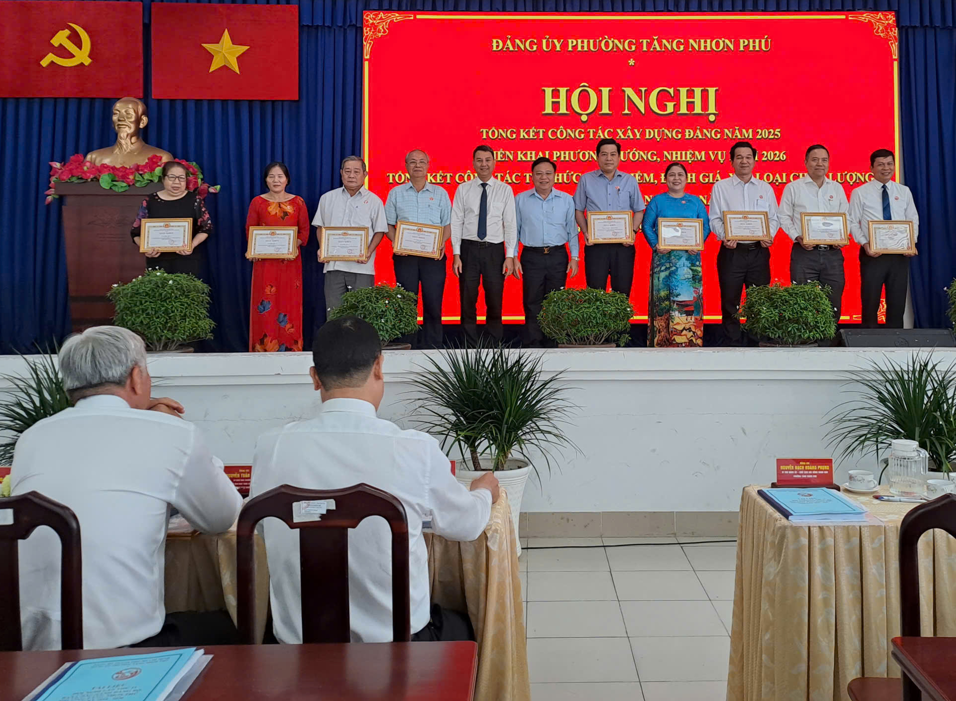 - Ảnh 12.