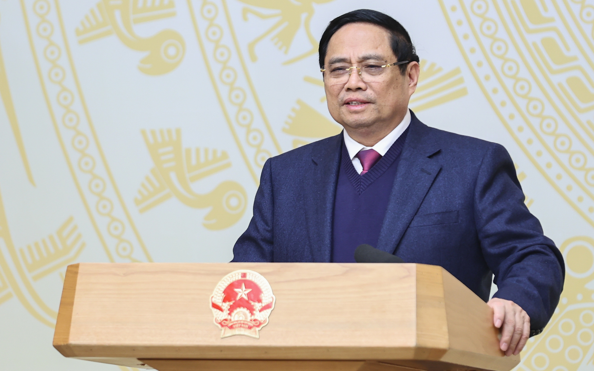 Thủ tướng: Bắt tay ngay vào việc giải ngân gần 1 triệu tỉ đồng năm 2026