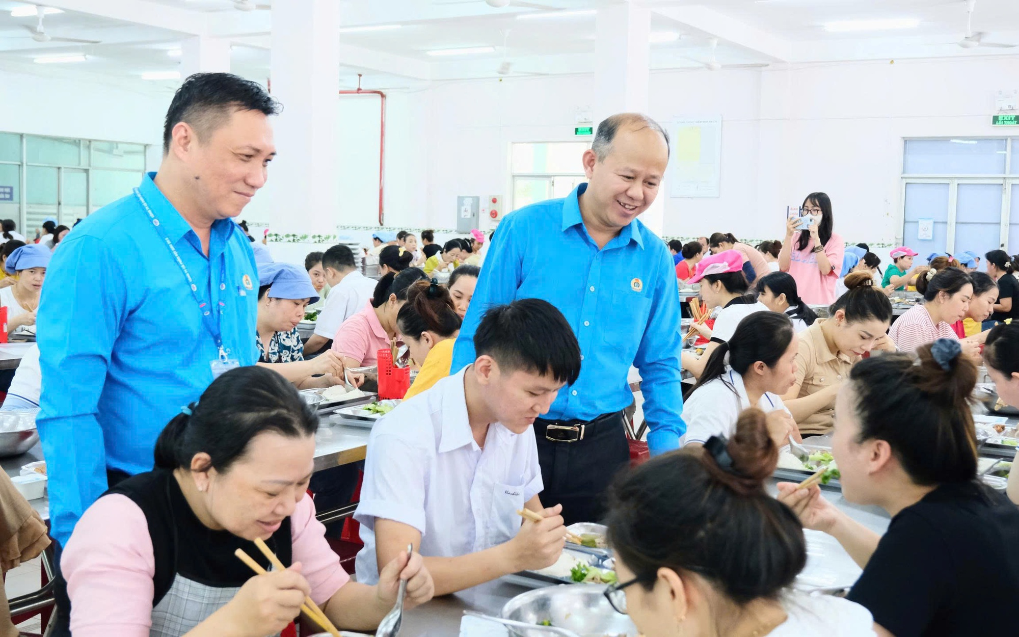 &ldquo;Tết kh&ocirc;ng xa nh&agrave;&rdquo; đến với hơn 7.000 c&ocirc;ng nh&acirc;n khu nh&agrave; trọ Li&ecirc;n Chiểu - Ảnh 2.