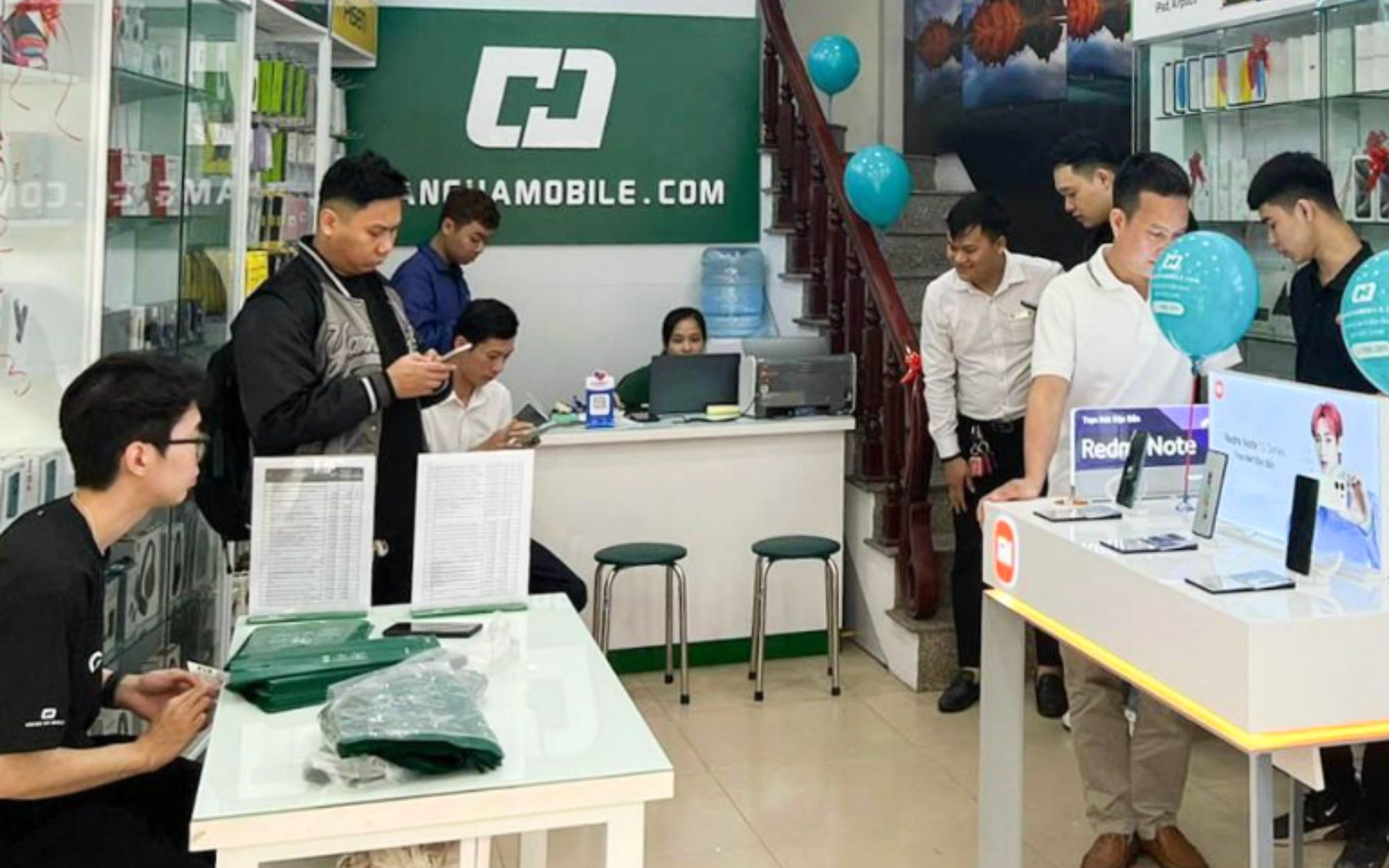 Bí quyết bán hàng công nghệ hiệu quả trên sàn TMĐT