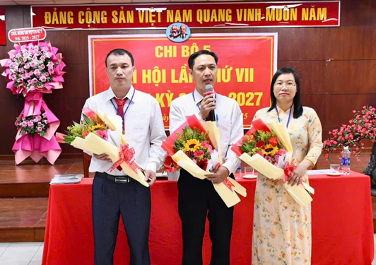 Họ đã cống hiến thầm lặng - Ảnh 4.