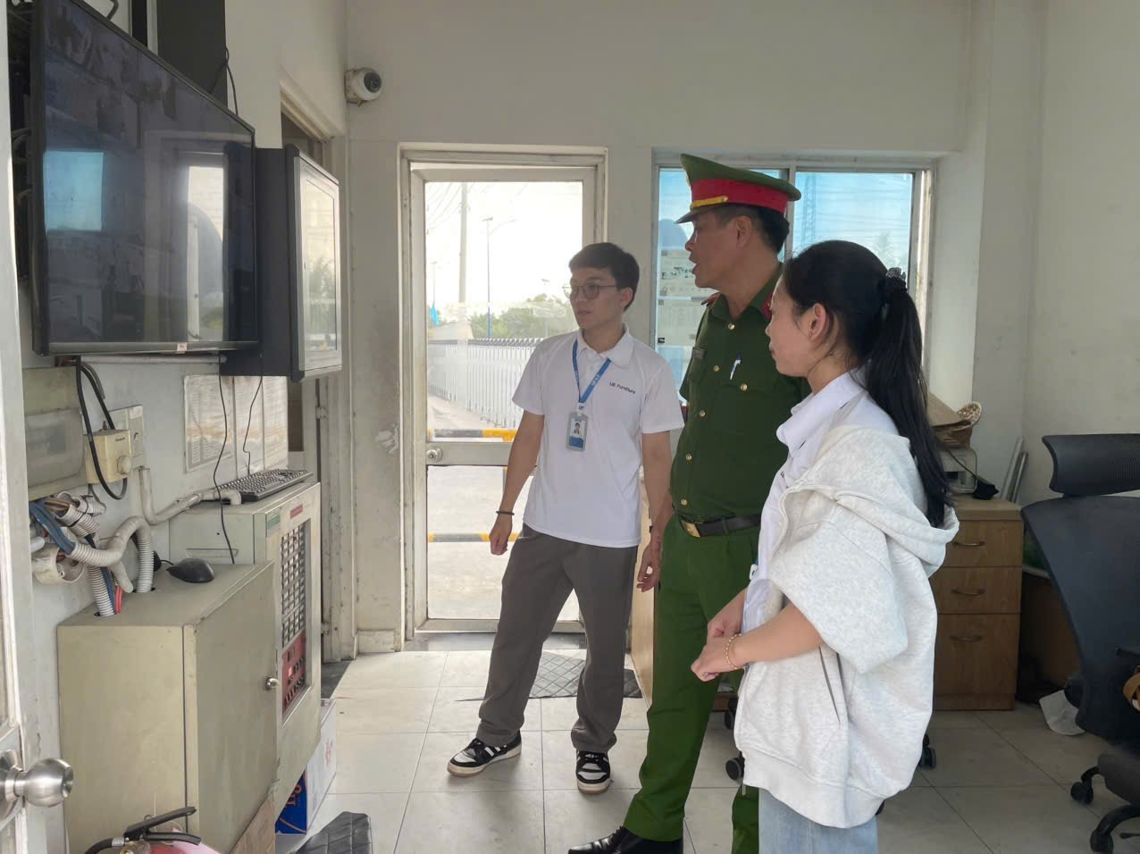 Cảnh s&aacute;t PCCC ph&aacute;t cảnh b&aacute;o nguy cơ ch&aacute;y, nổ trong m&ugrave;a hanh kh&ocirc; dịp Tết Nguy&ecirc;n đ&aacute;n - Ảnh 1.